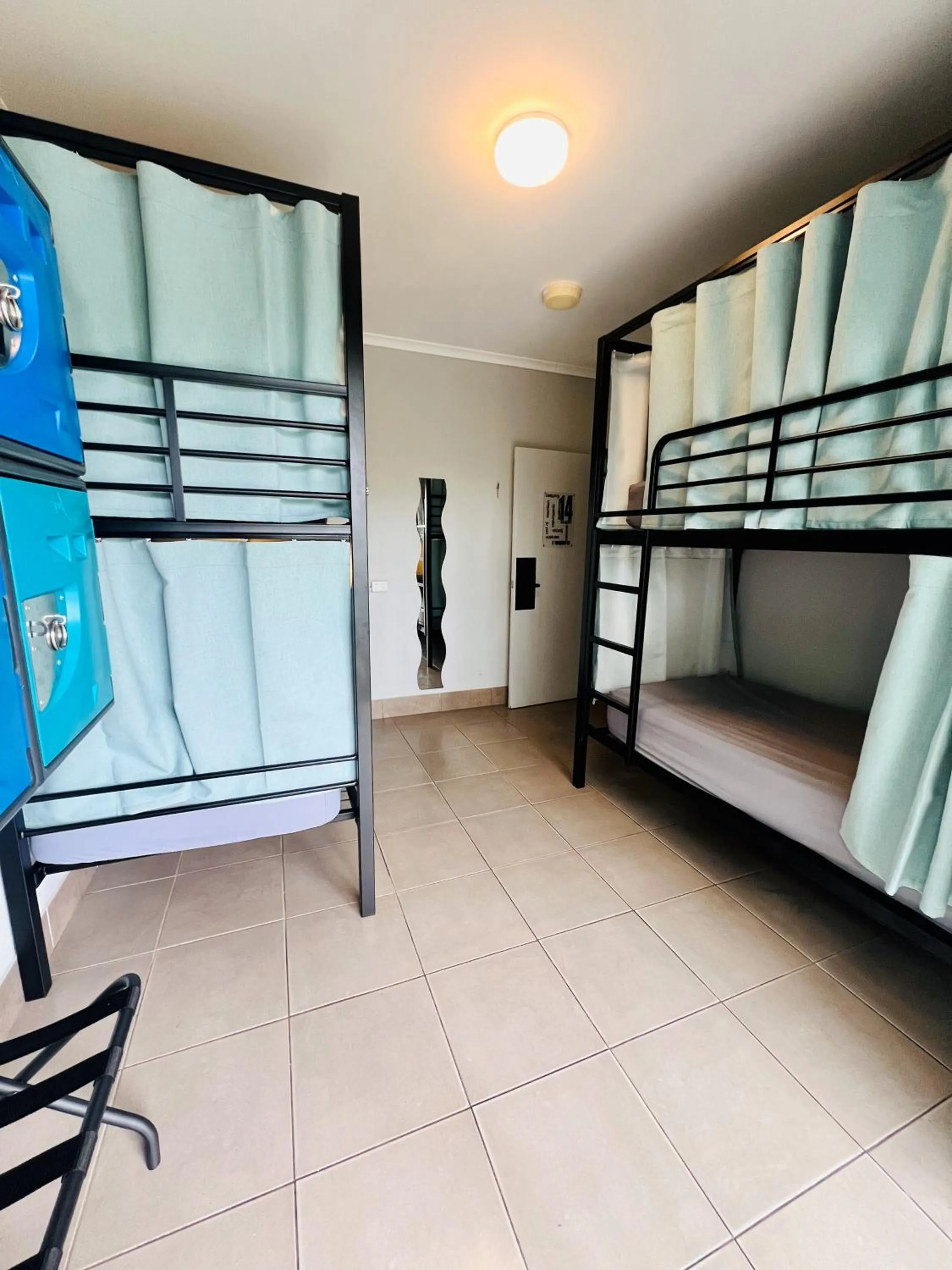 Bed in Noosa Flashpackers