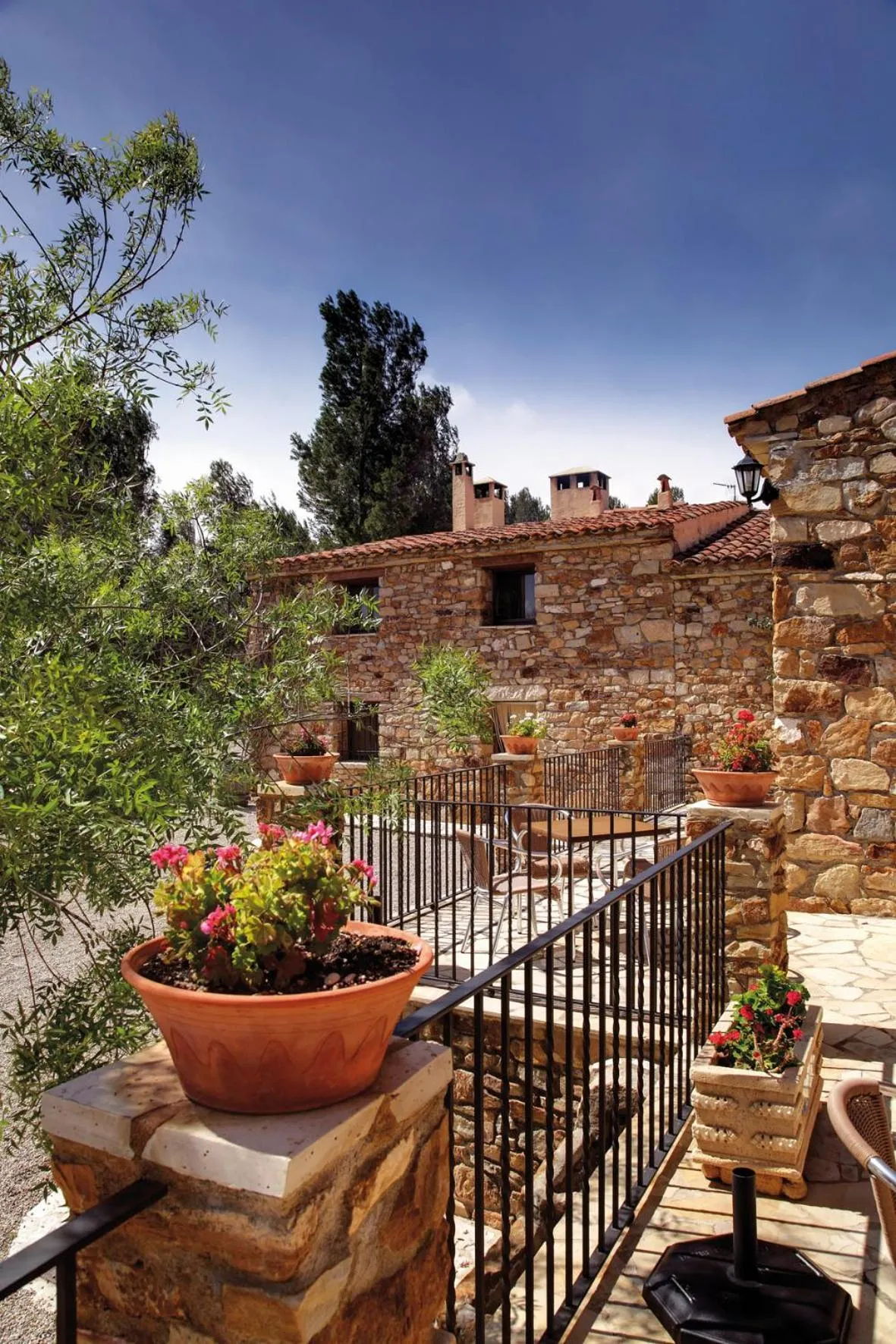 Facade/entrance in El Mangranar