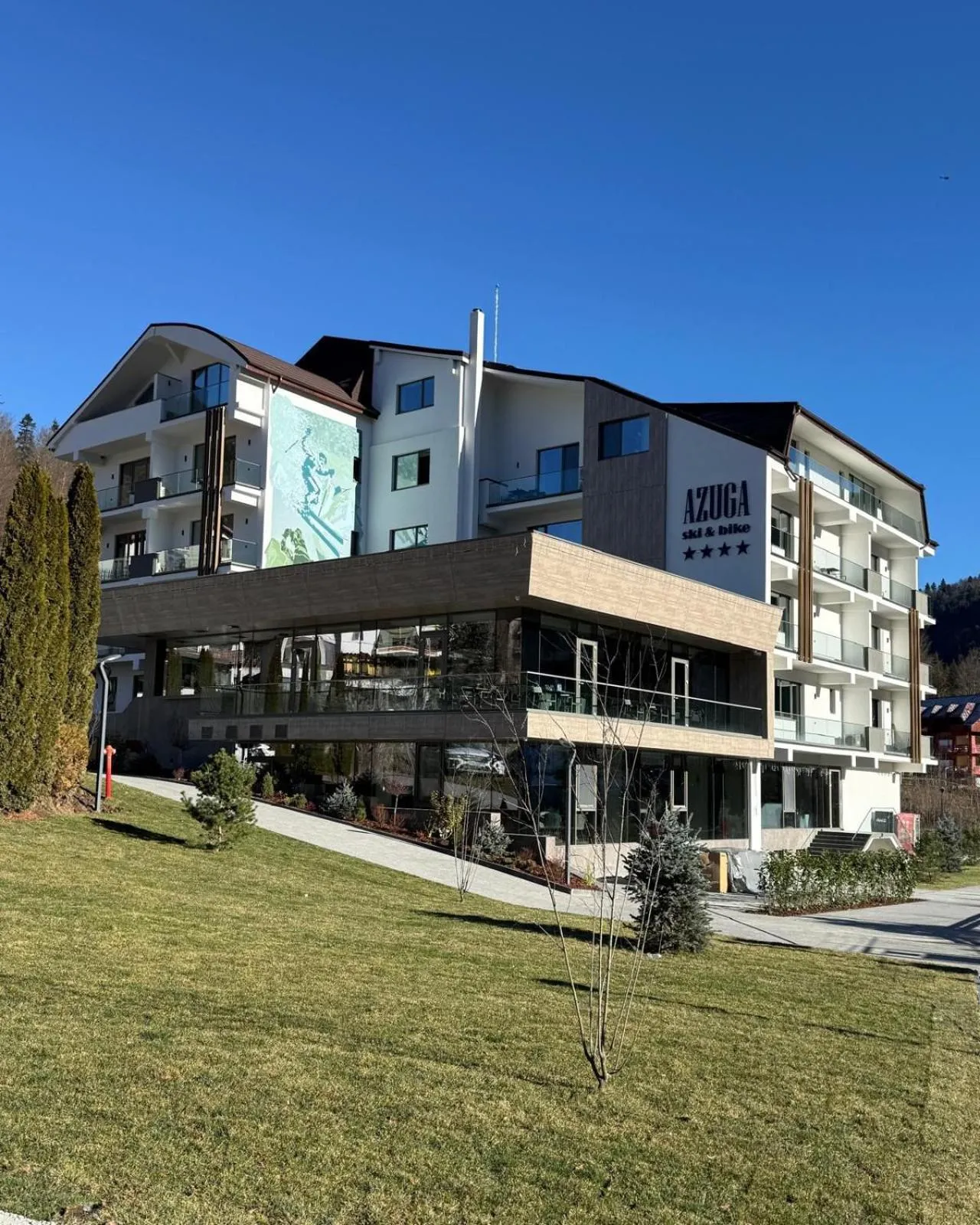 Property building in Azuga Ski & Bike Resort