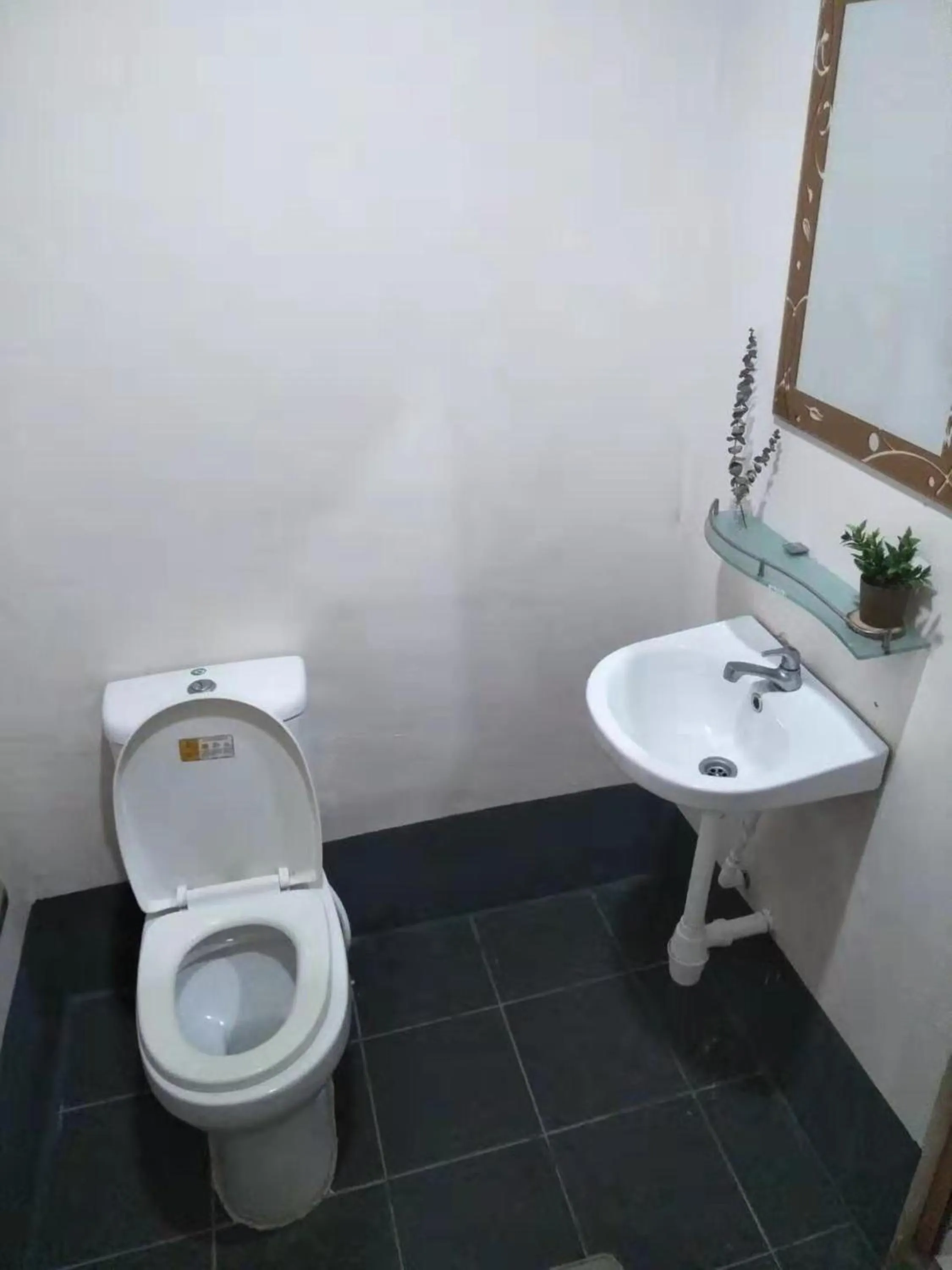 Bathroom in Motel Kampung Kuah