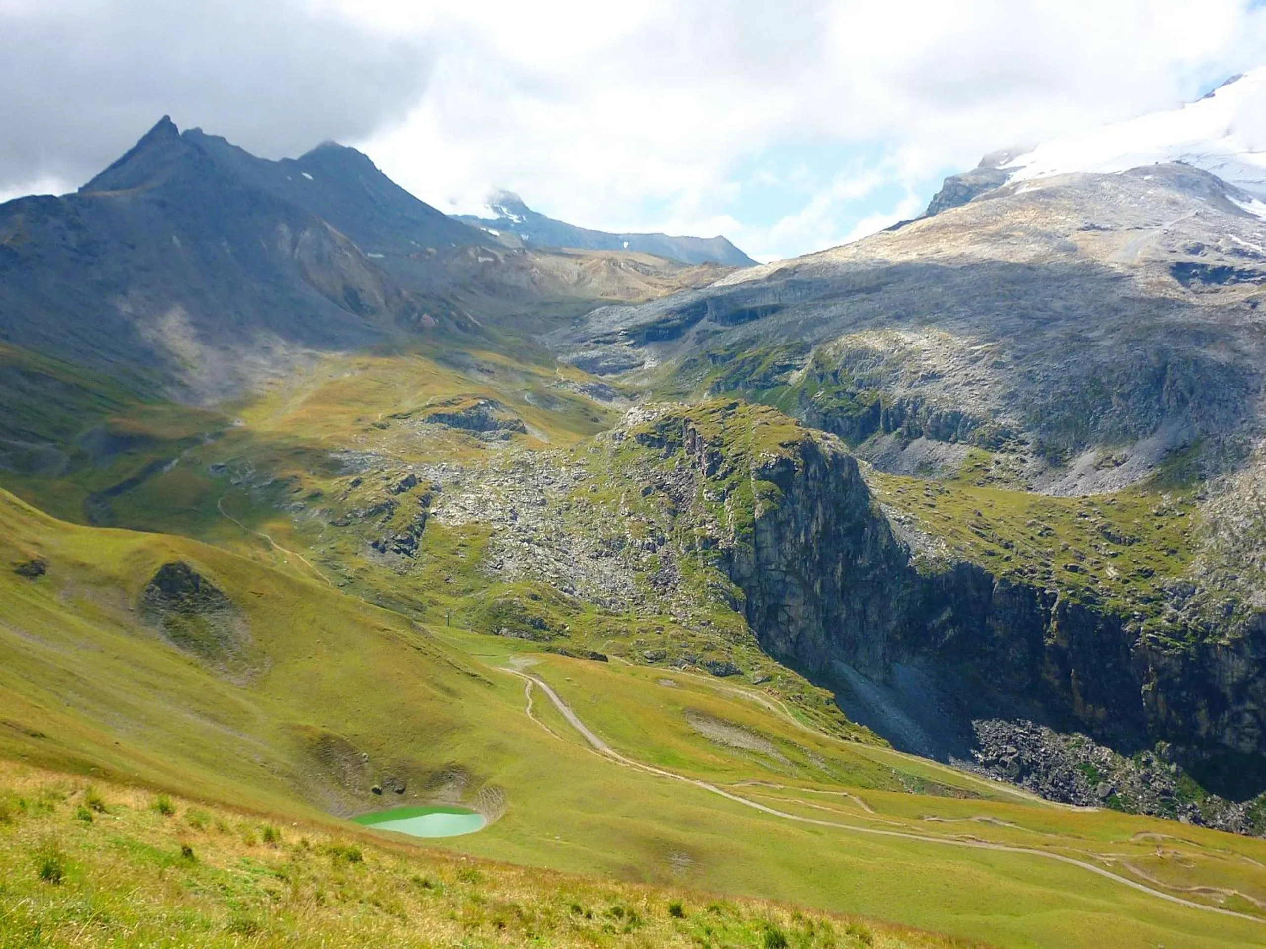 Mountain view in Résidence Odalys Le Hameau du Borsat