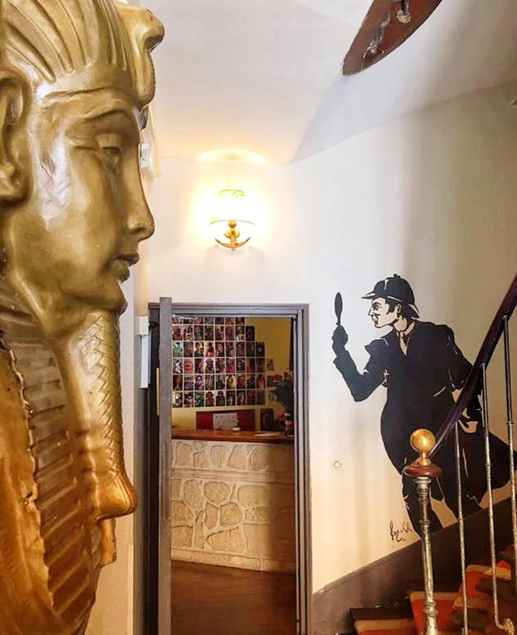 Lobby or reception in Detective Hotel