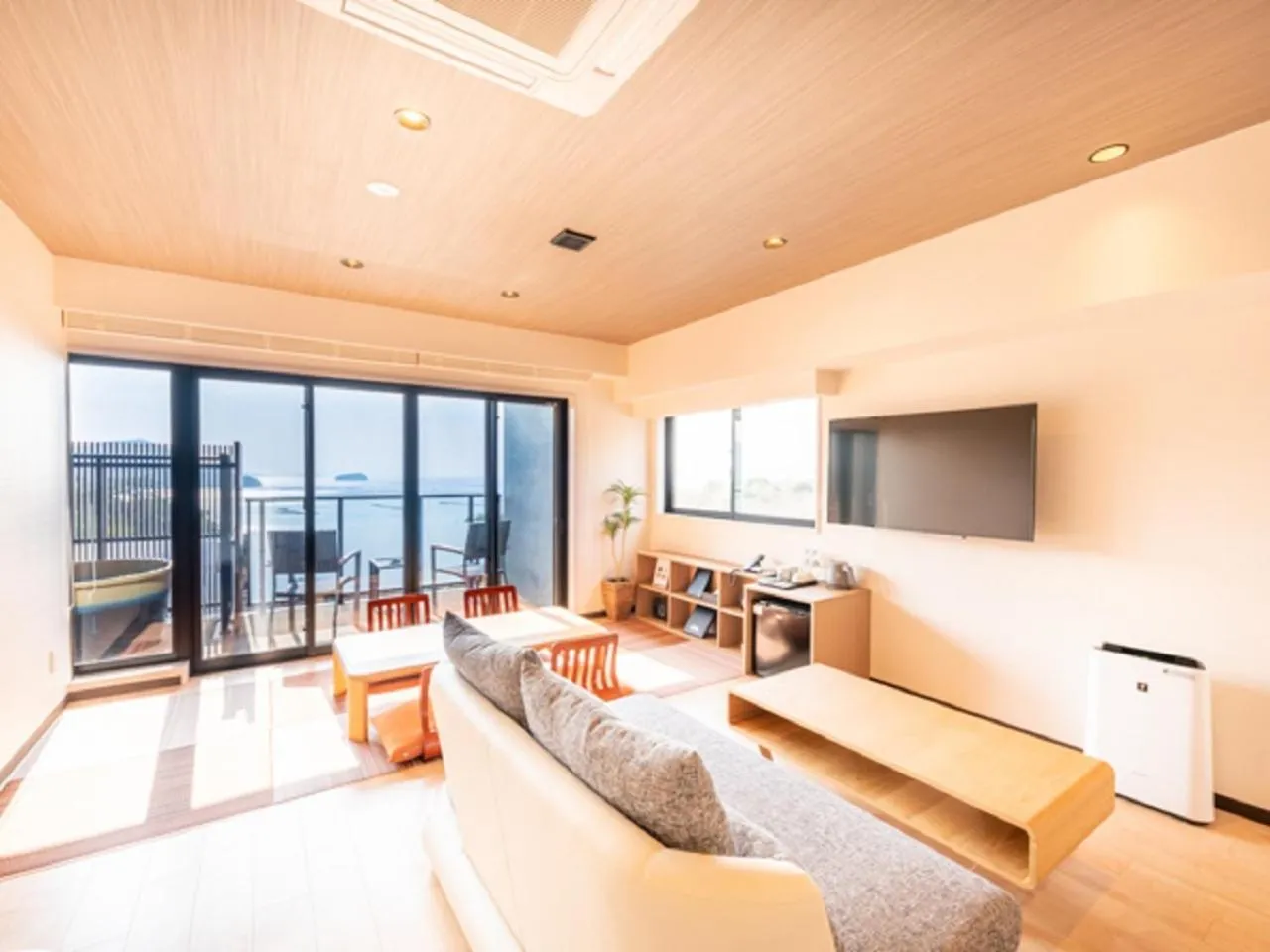 Photo of the whole room in LiVEMAX RESORT Miyahama Ocean View