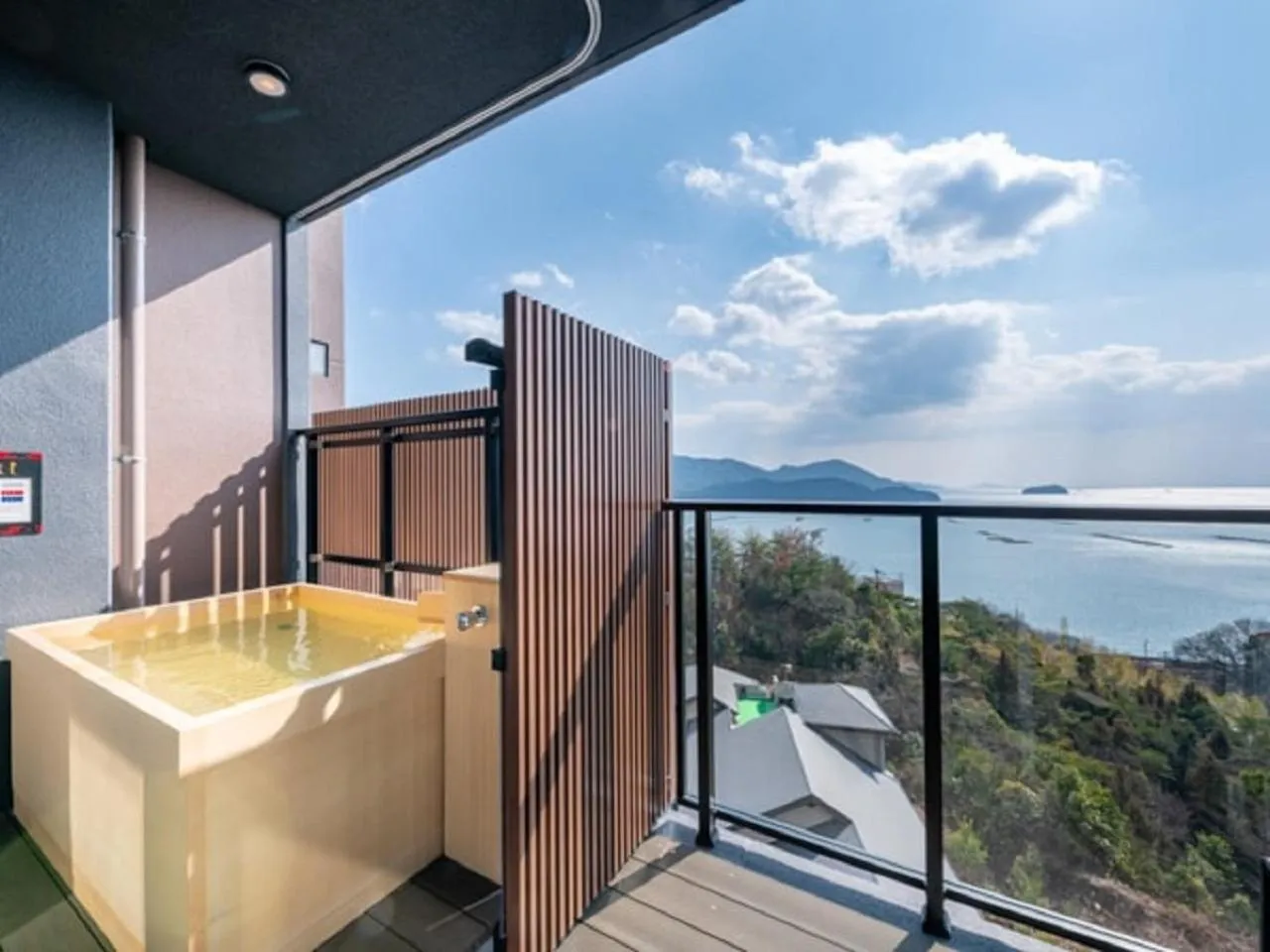 Balcony/Terrace in LiVEMAX RESORT Miyahama Ocean View