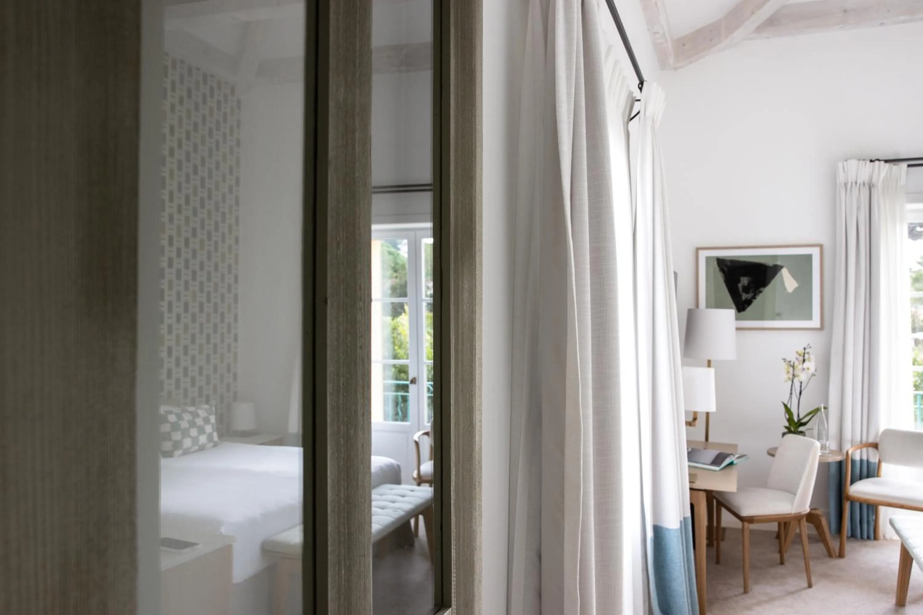 Photo of the whole room, Bed in Hotel Royal-Riviera