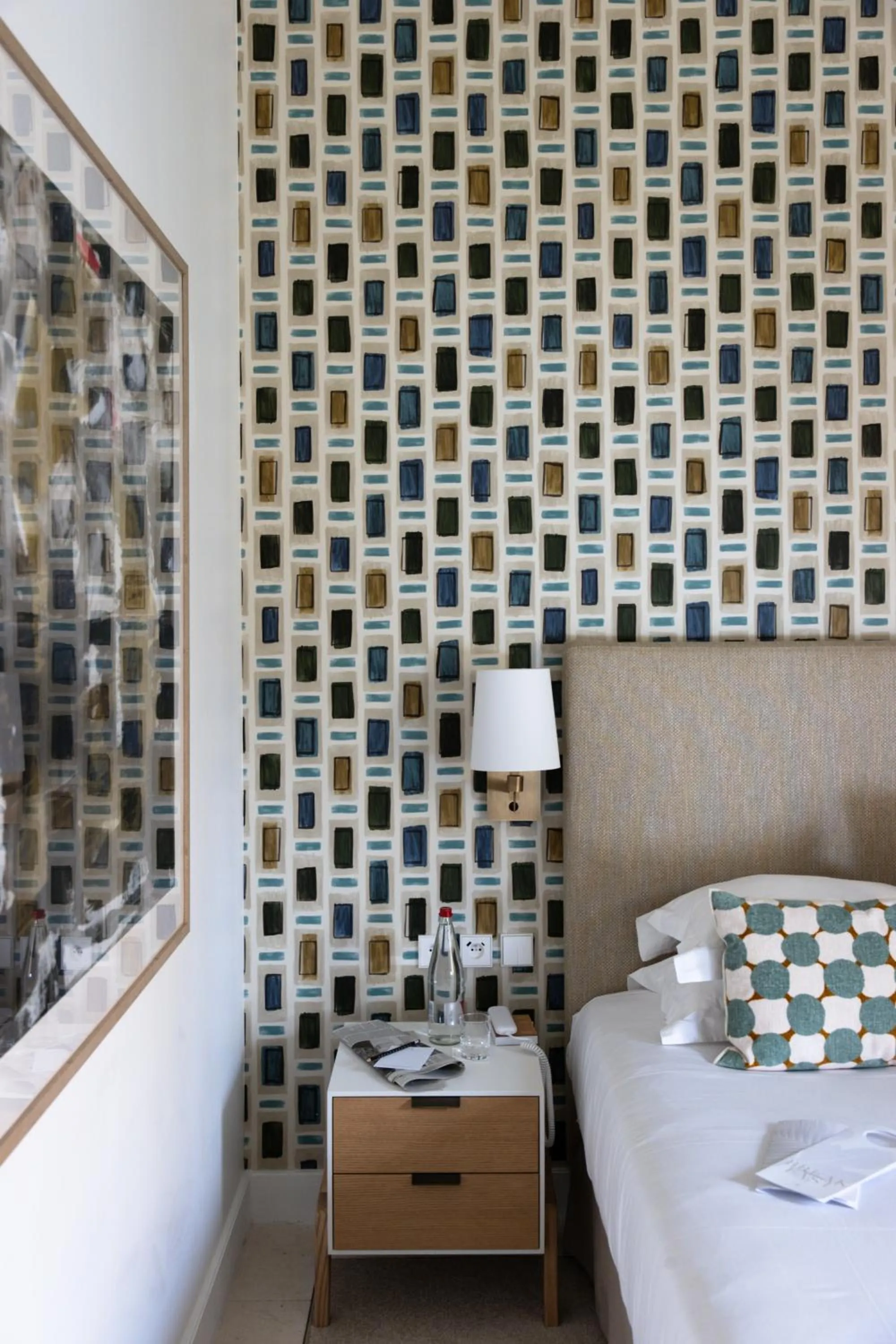 Bedroom, Bed in Hotel Royal-Riviera