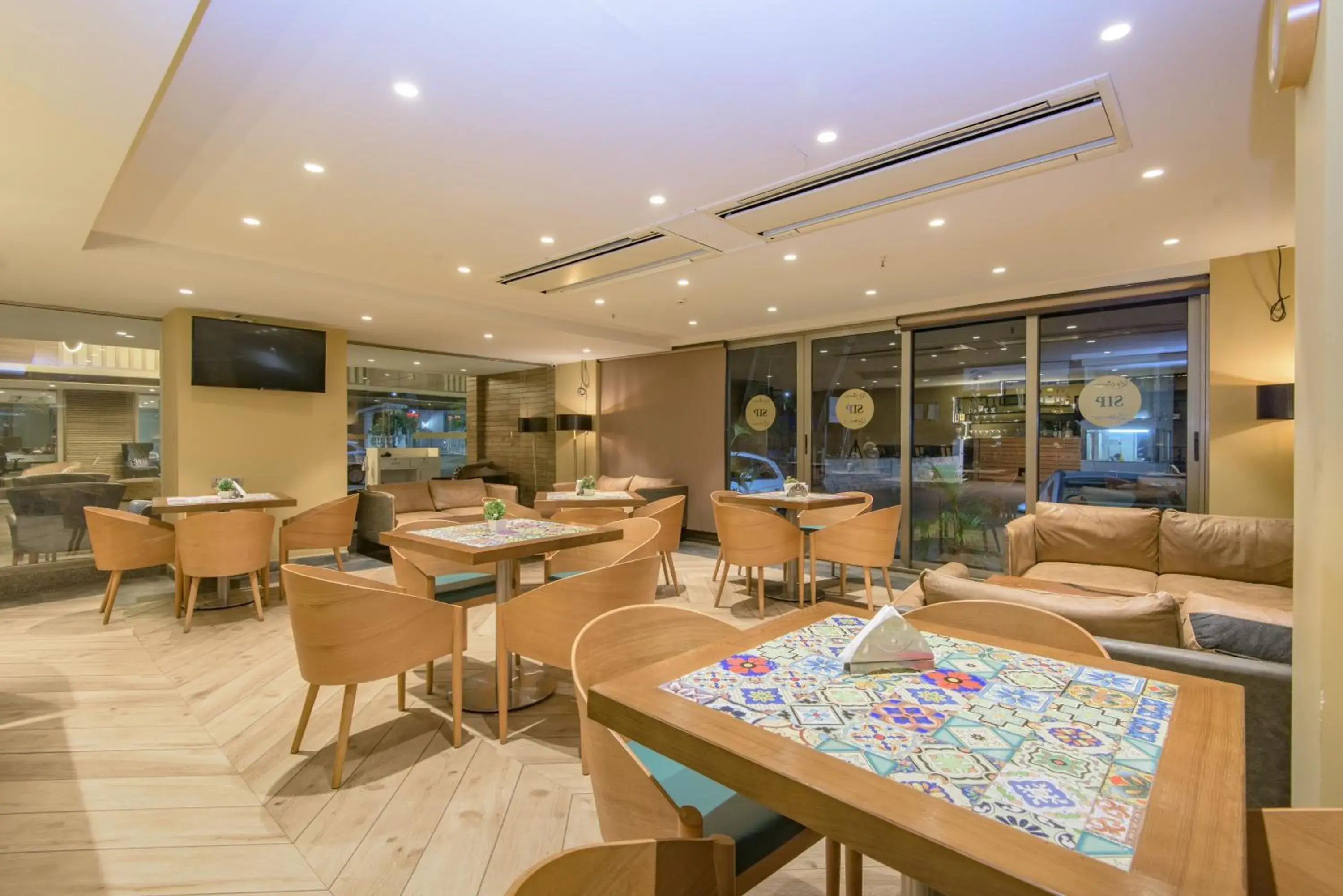 Lounge or bar in The Fern Residency Calangute-Baga, Goa Lounge or bar in The Fern Residency Calangute-Baga, Goa