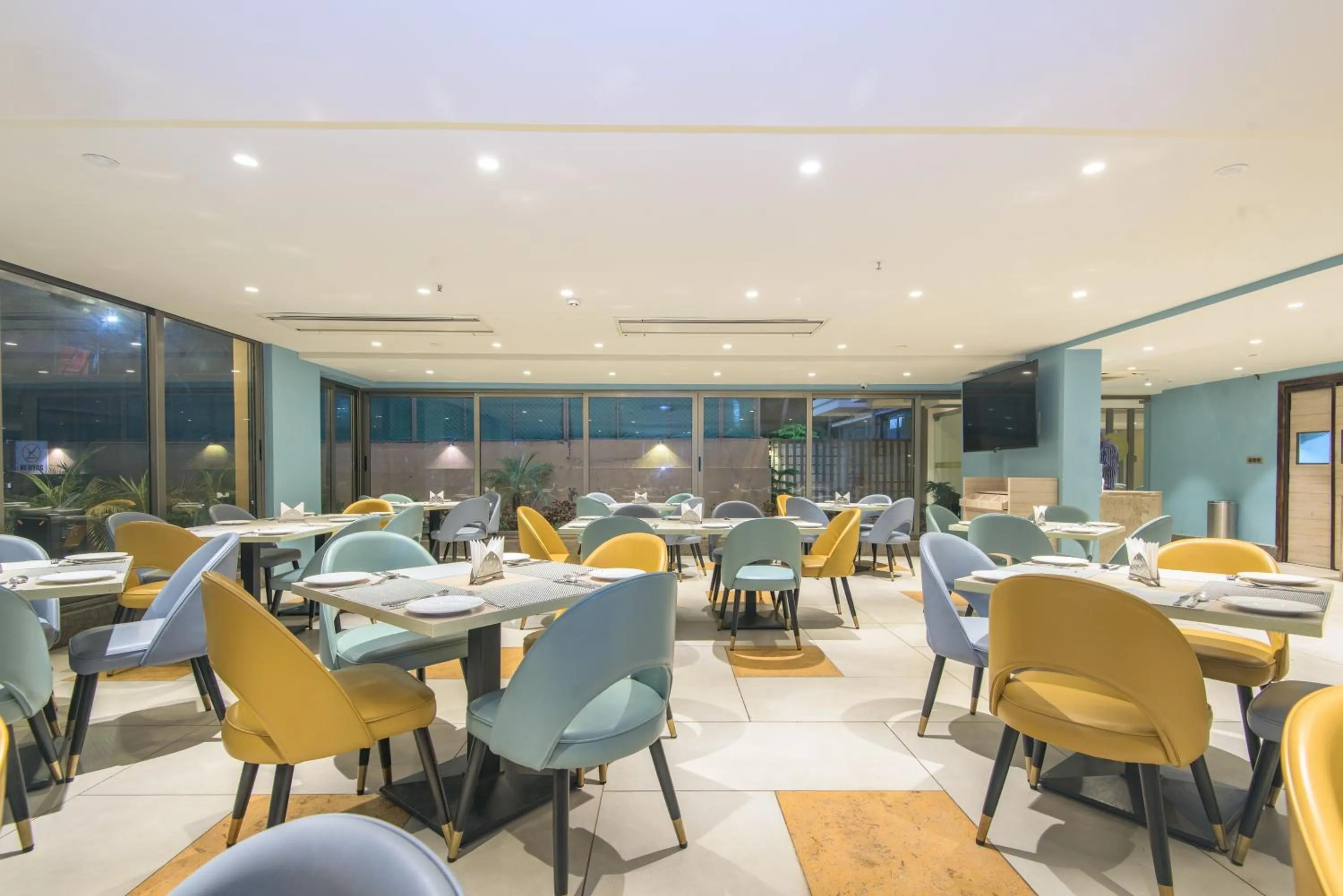 Restaurant/places to eat in The Fern Residency Calangute-Baga, Goa