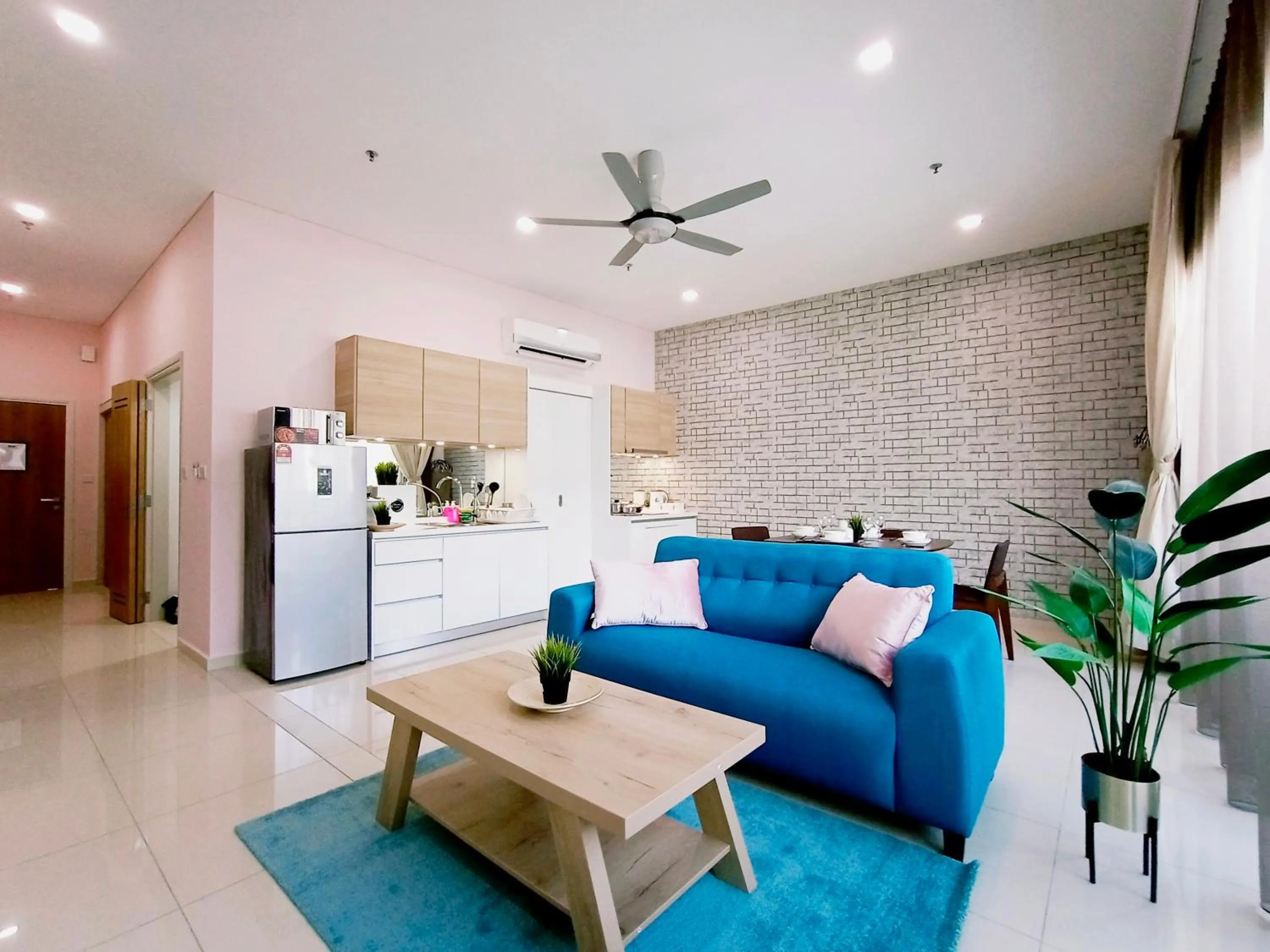 Living room in Plaza Arkadia Desa Parkcity by KLhomesweet