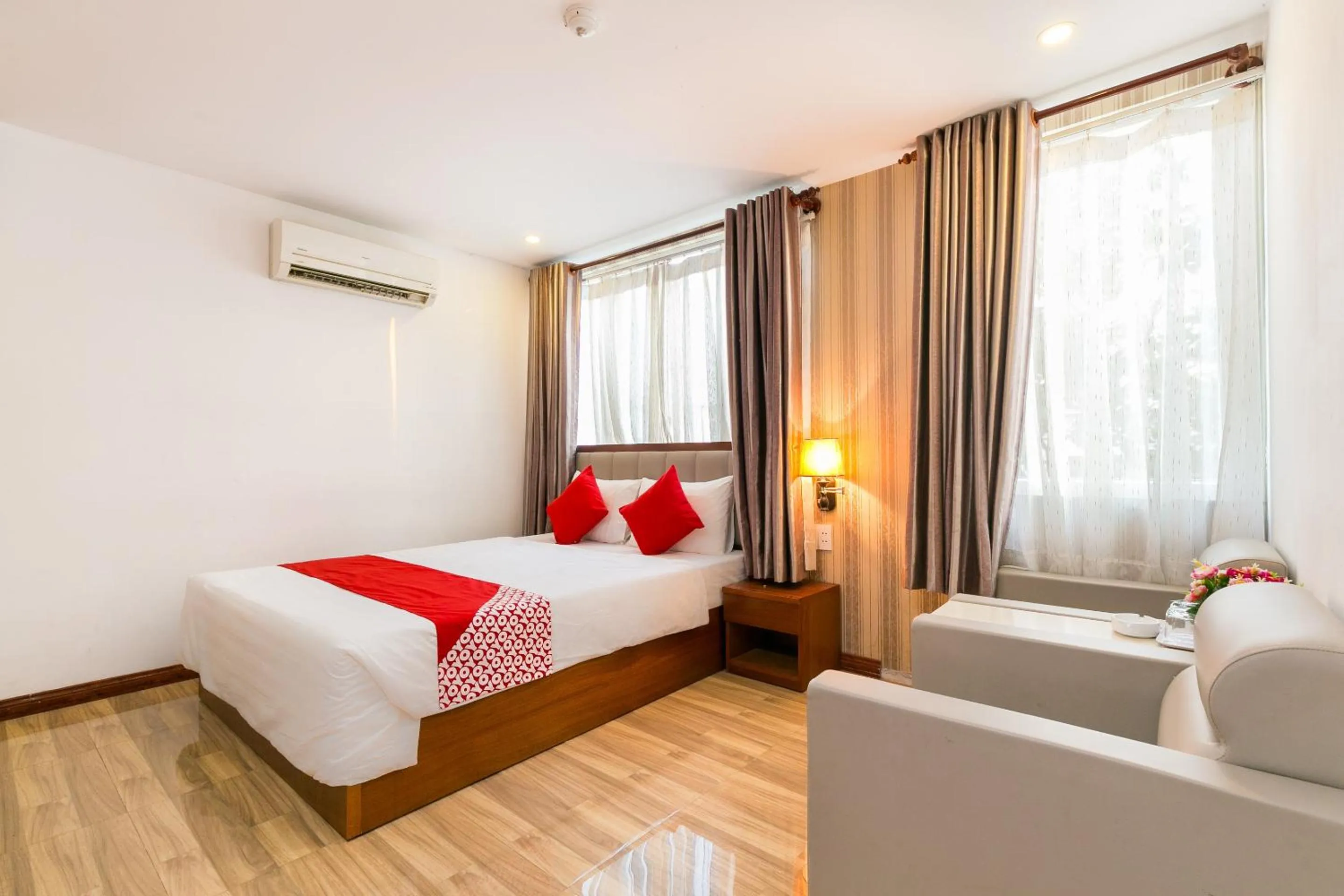 Photo of the whole room, Bed in Hung Phat Hotel - Trung Son