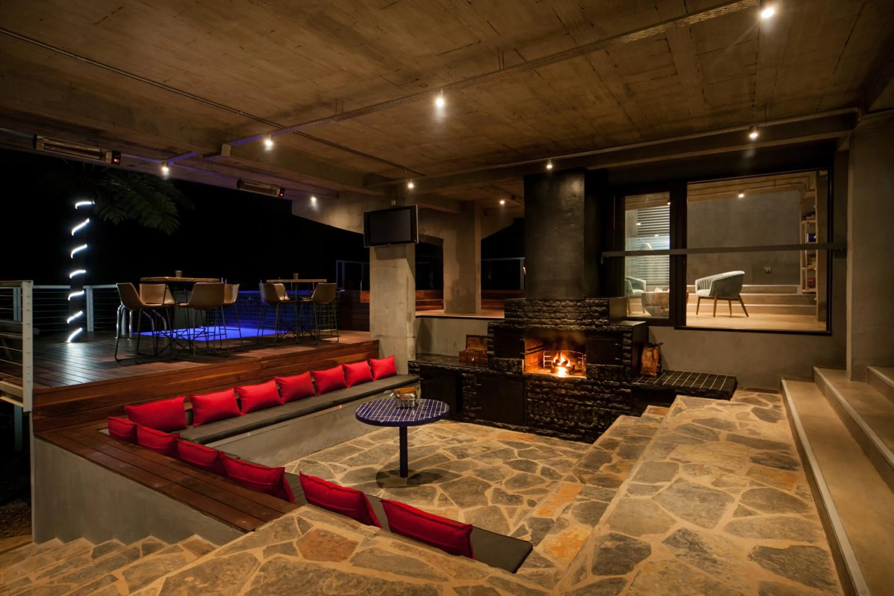 Restaurant/places to eat in Mister C