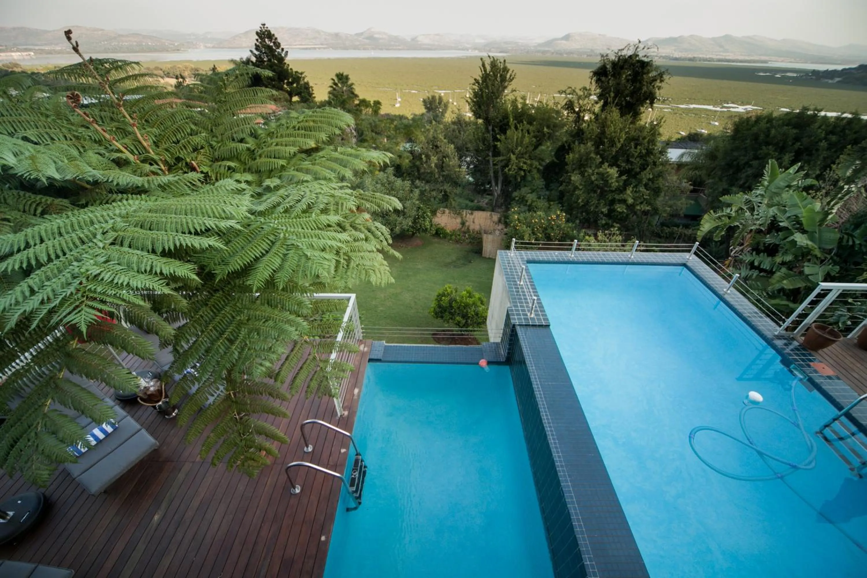 Pool view in Mister C