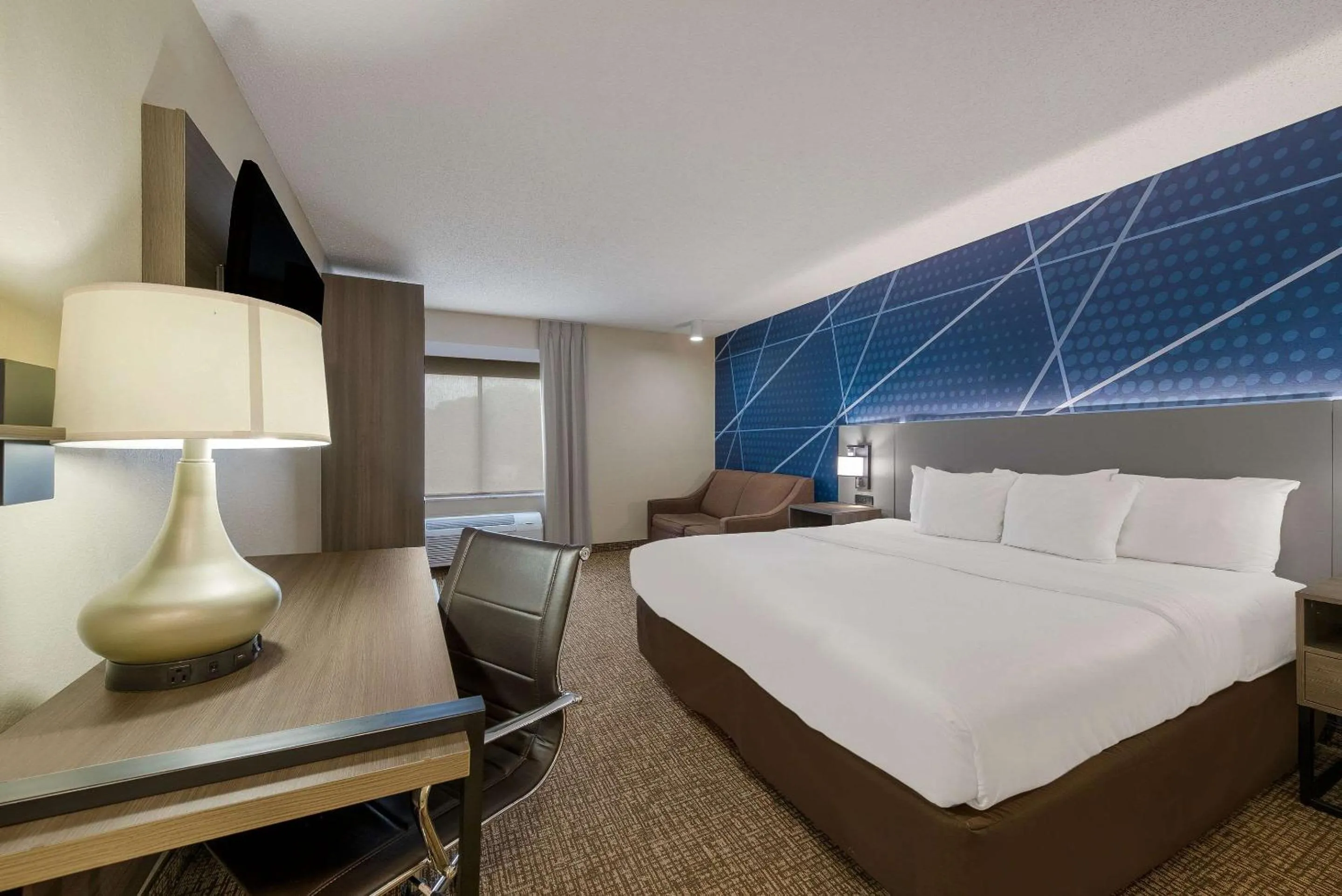 Bedroom, Bed in Comfort Inn Fayetteville I-95