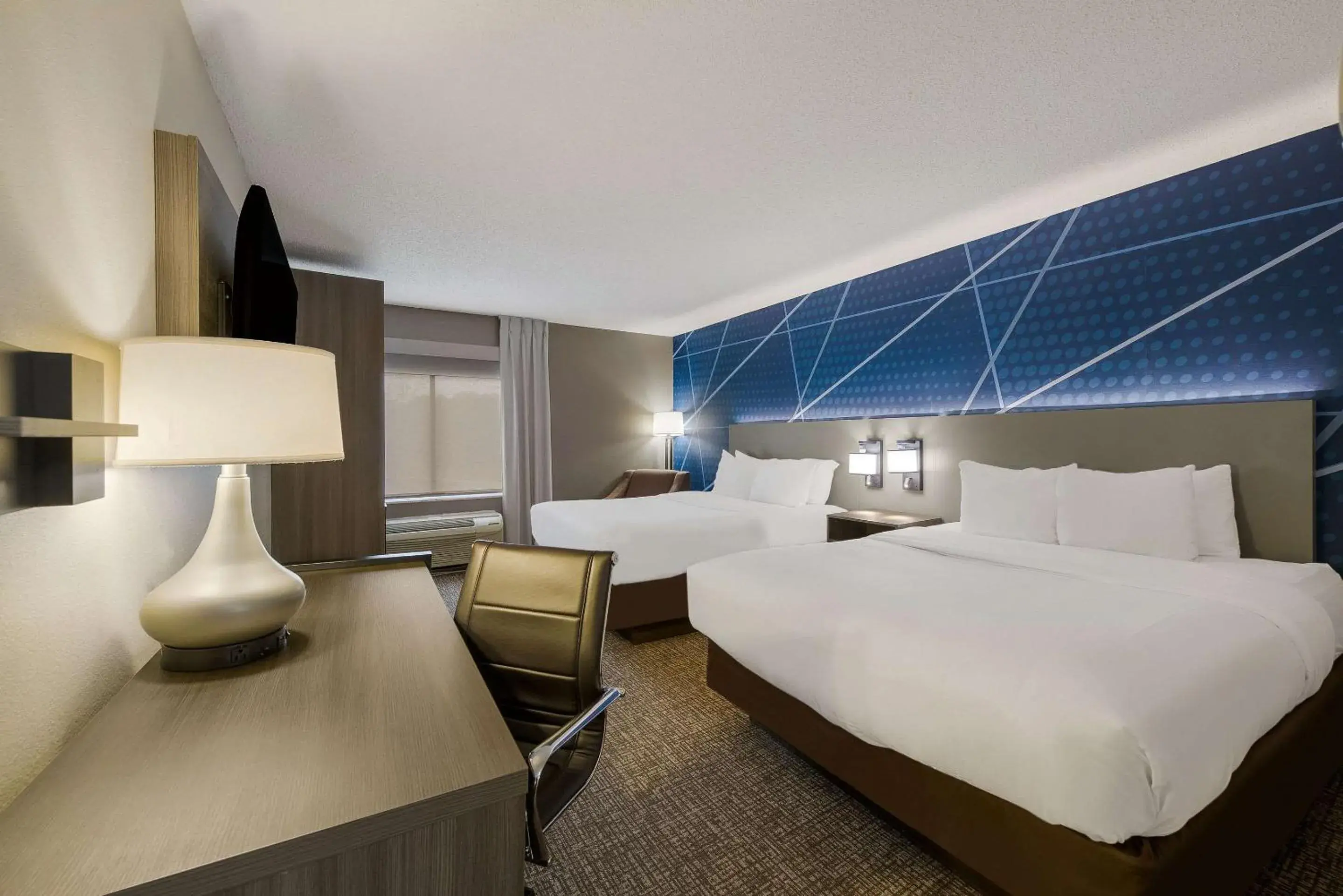 Bedroom, Bed in Comfort Inn Fayetteville I-95 Bedroom, Bed in Comfort Inn Fayetteville I-95