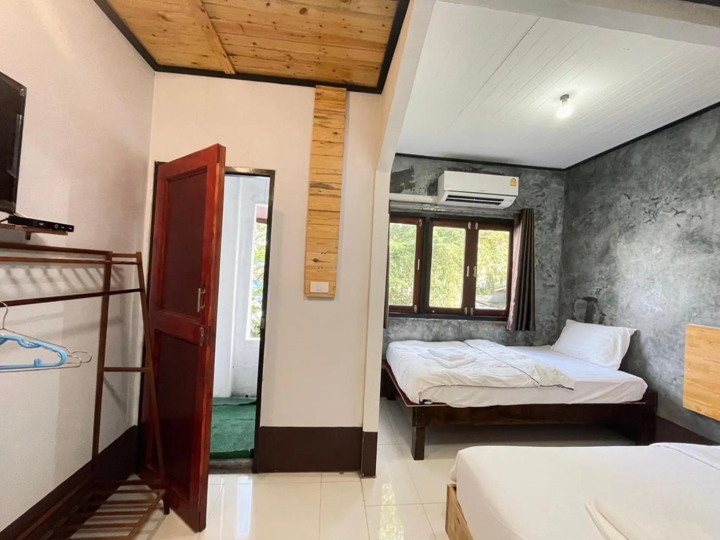 Bedroom, Bed in Mookboonchu Guesthouse ,Kohmook Trang