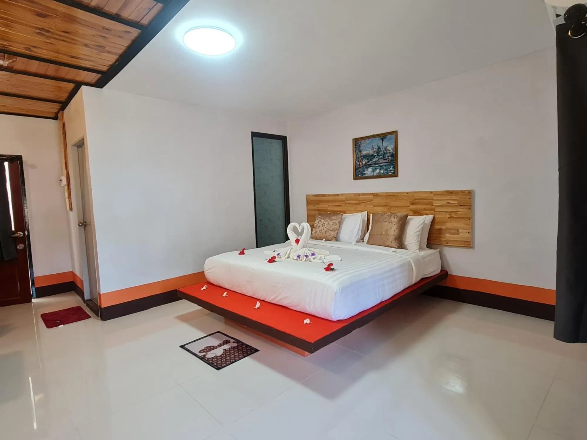 Bed in Mookboonchu Guesthouse ,Kohmook Trang