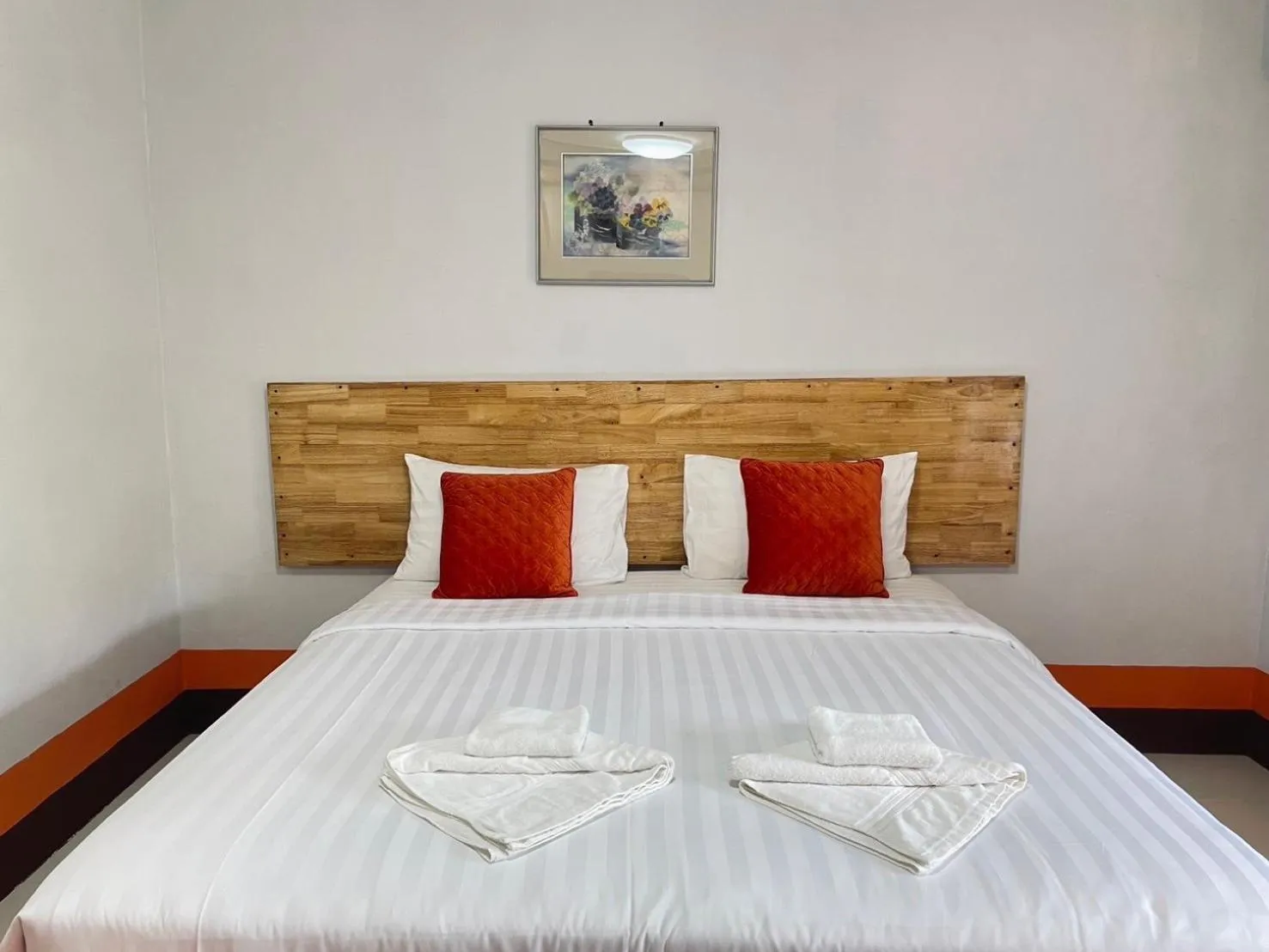 Bed in Mookboonchu Guesthouse ,Kohmook Trang