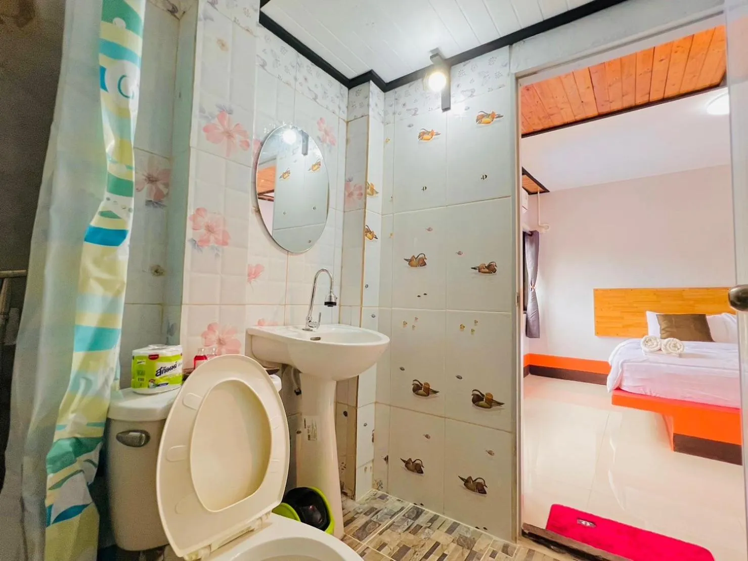 Shower in Mookboonchu Guesthouse ,Kohmook Trang