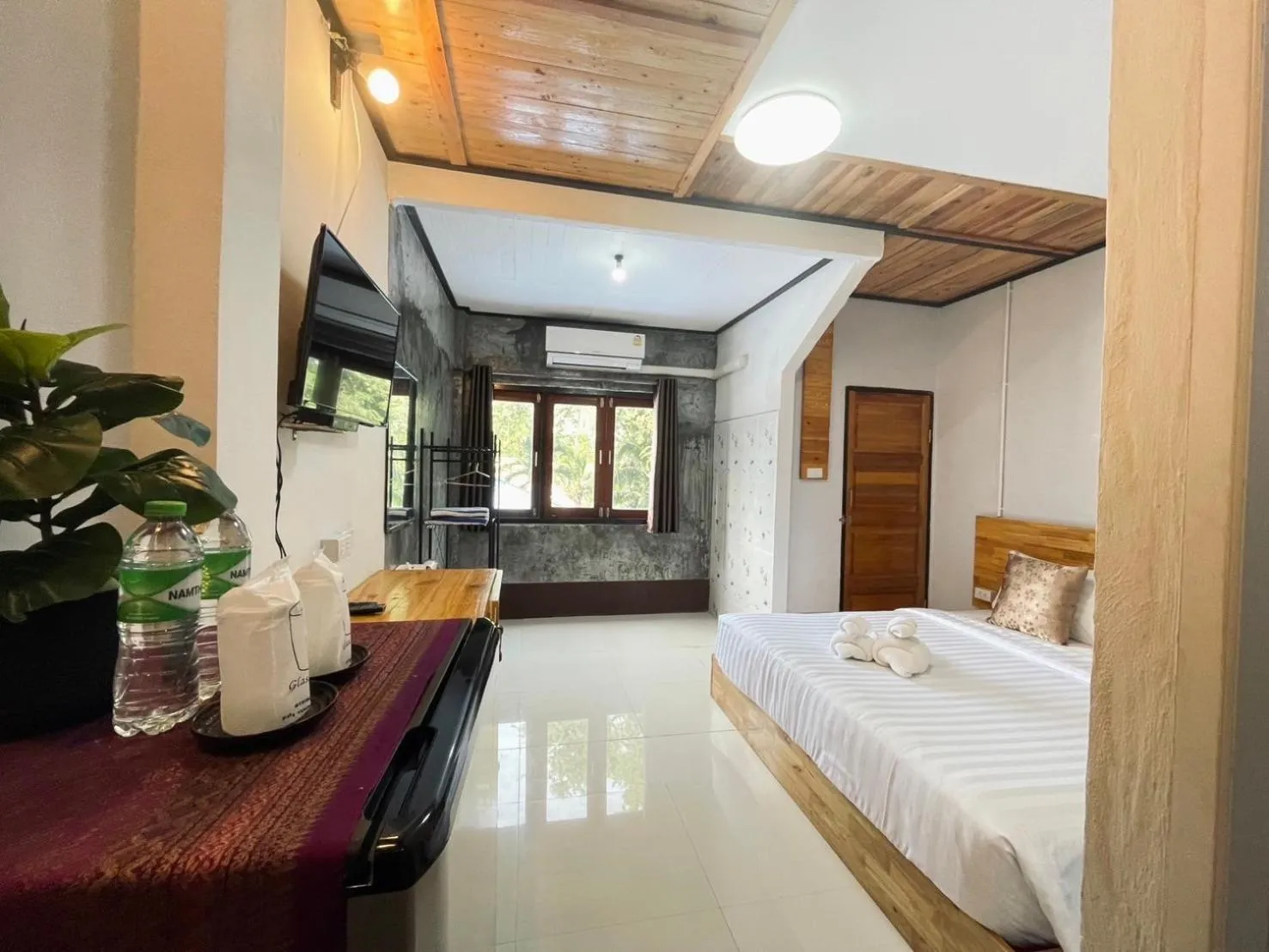 Photo of the whole room, Bed in Mookboonchu Guesthouse ,Kohmook Trang