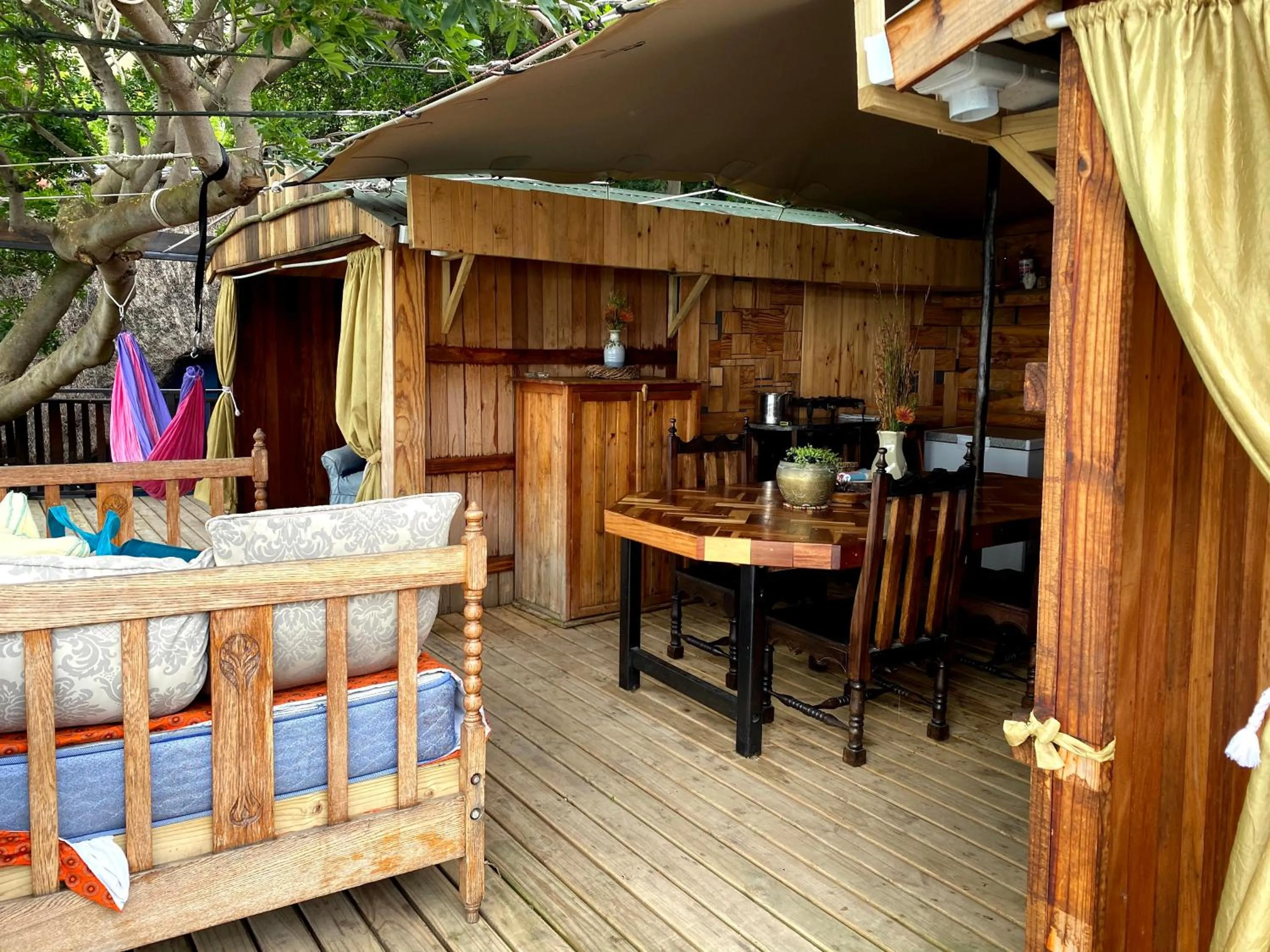 Patio in Scarborough Nature Lodge