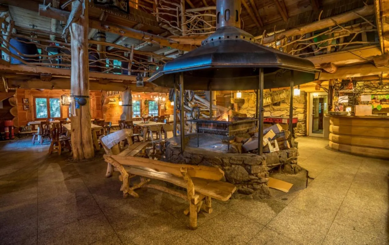 Restaurant/places to eat in Schronisko Bukowa Chata