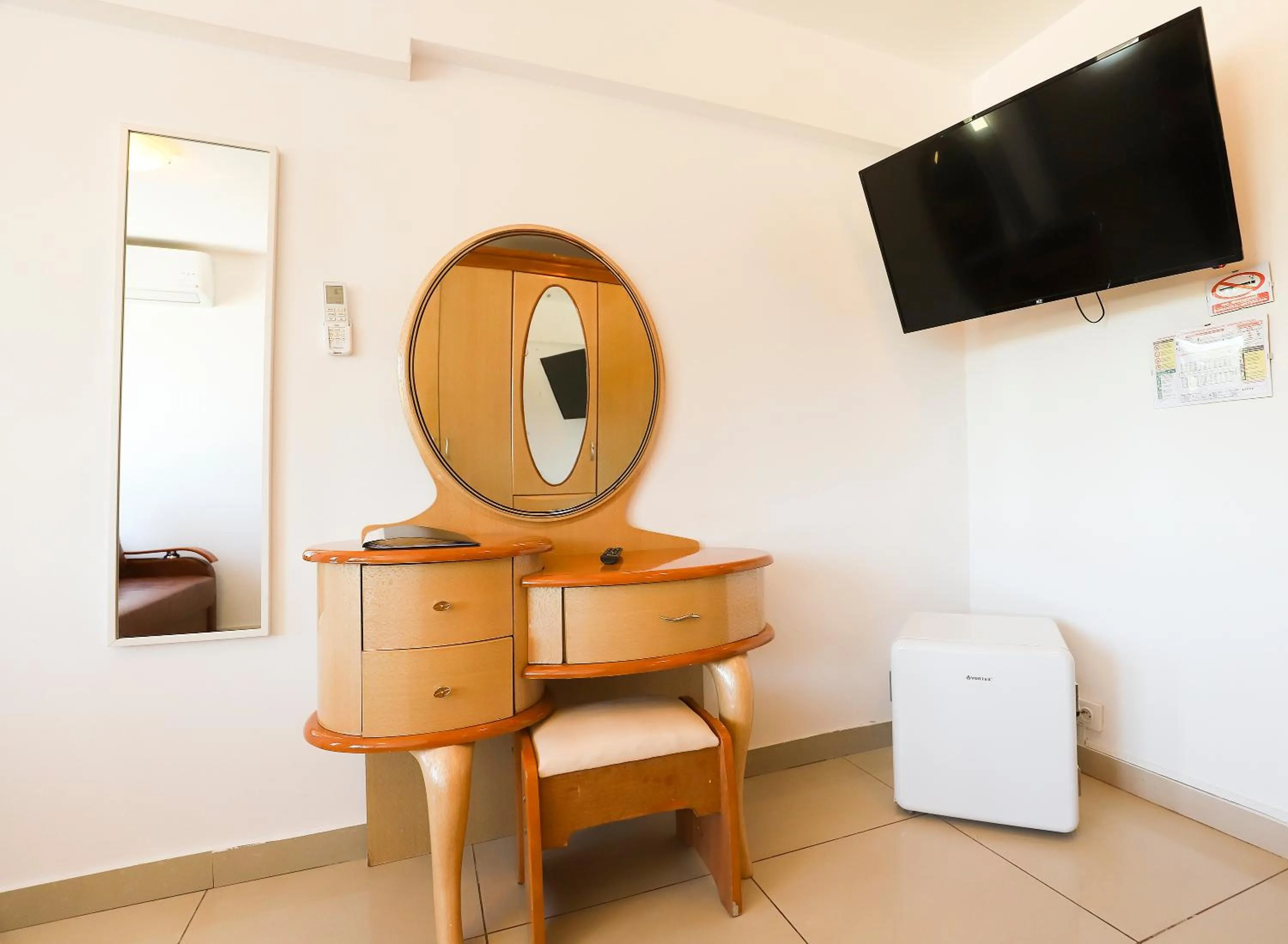 TV and multimedia in Hotel Proton K3