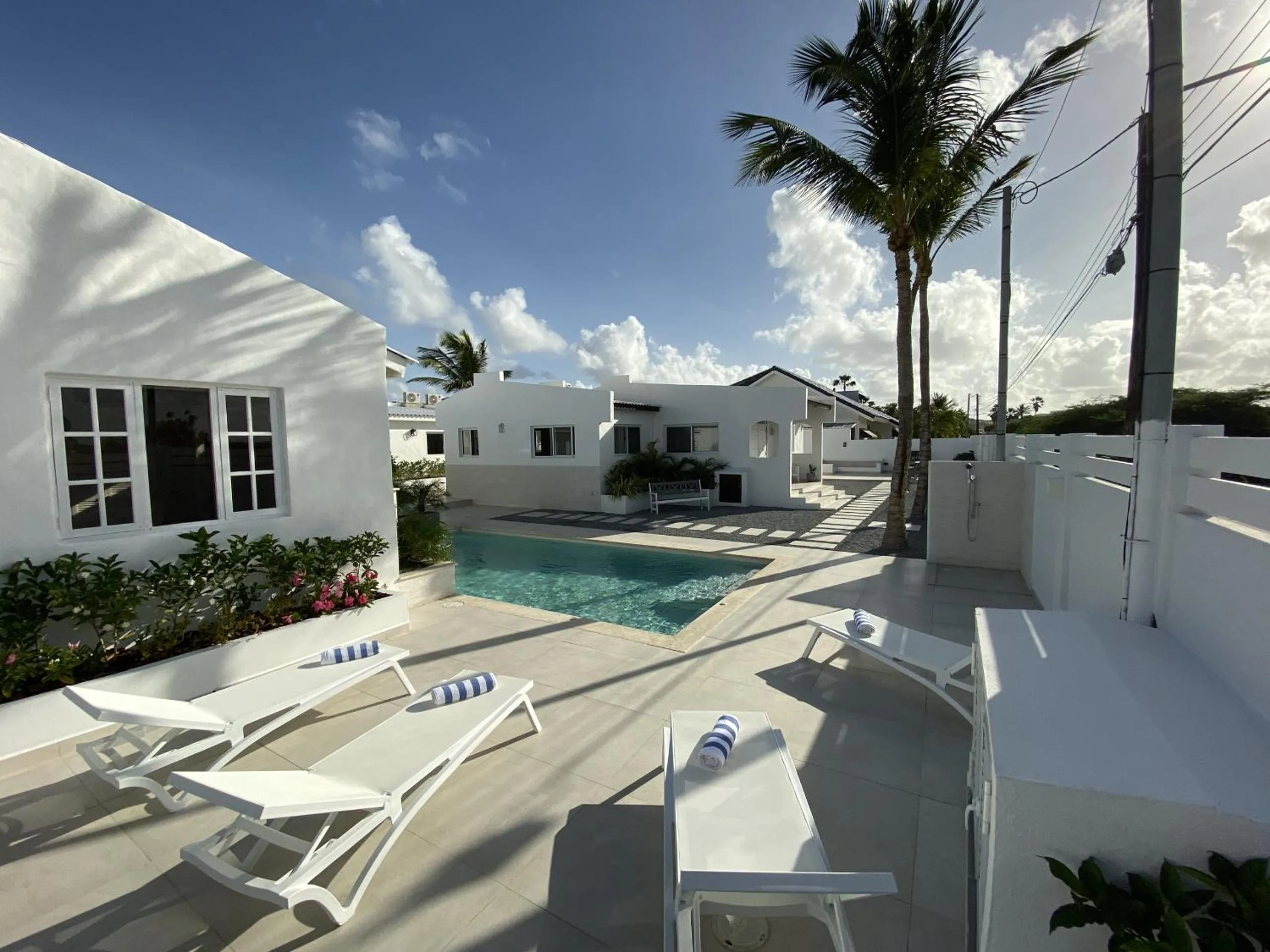 Property building in Movida Inn Aruba