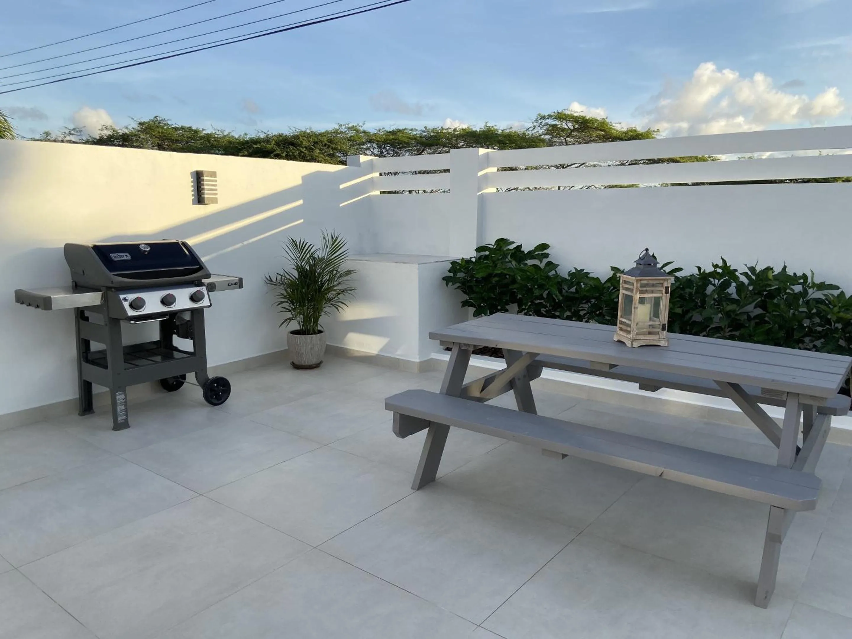 Property building in Movida Inn Aruba