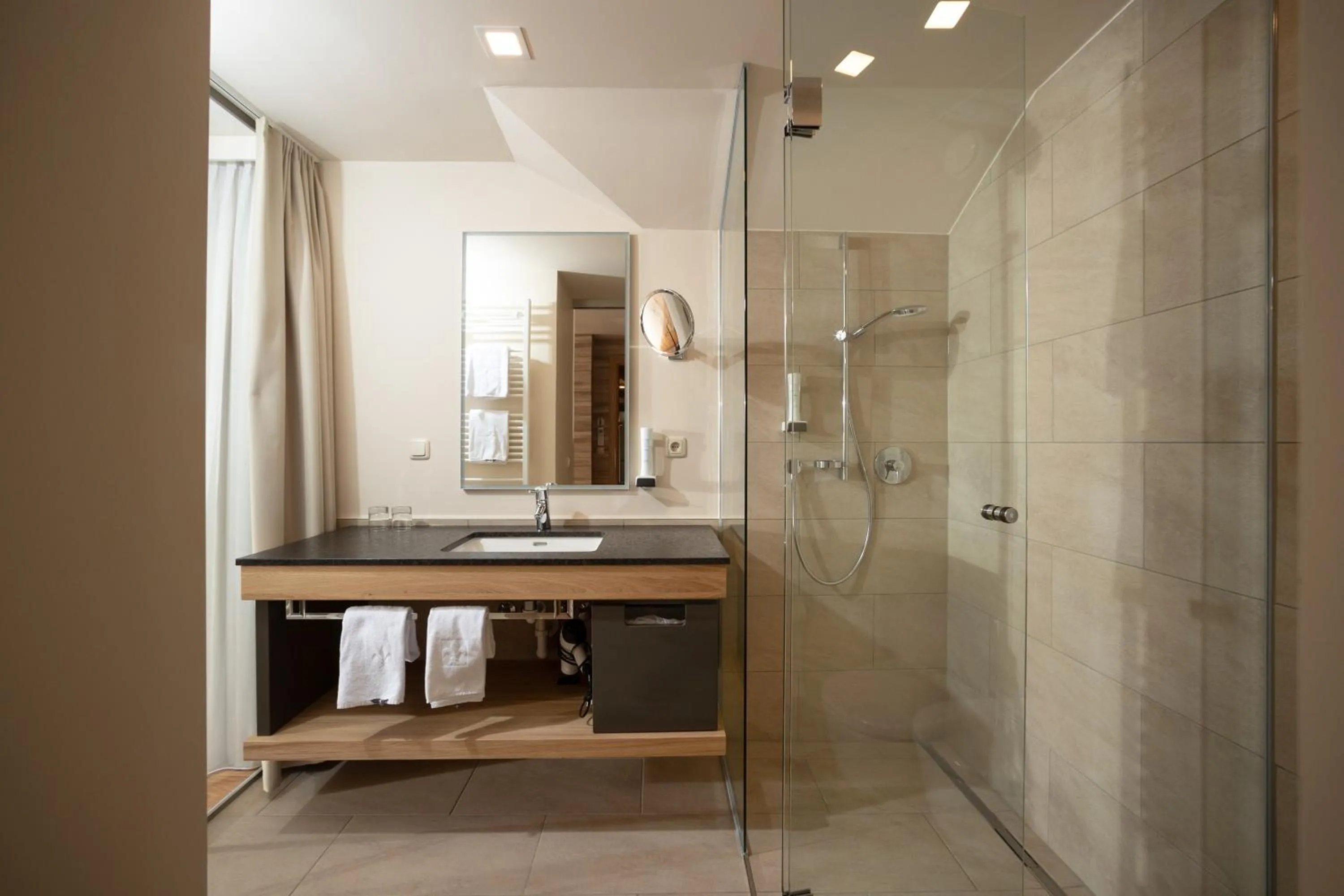 Shower in Hotel-Restaurant Allmer