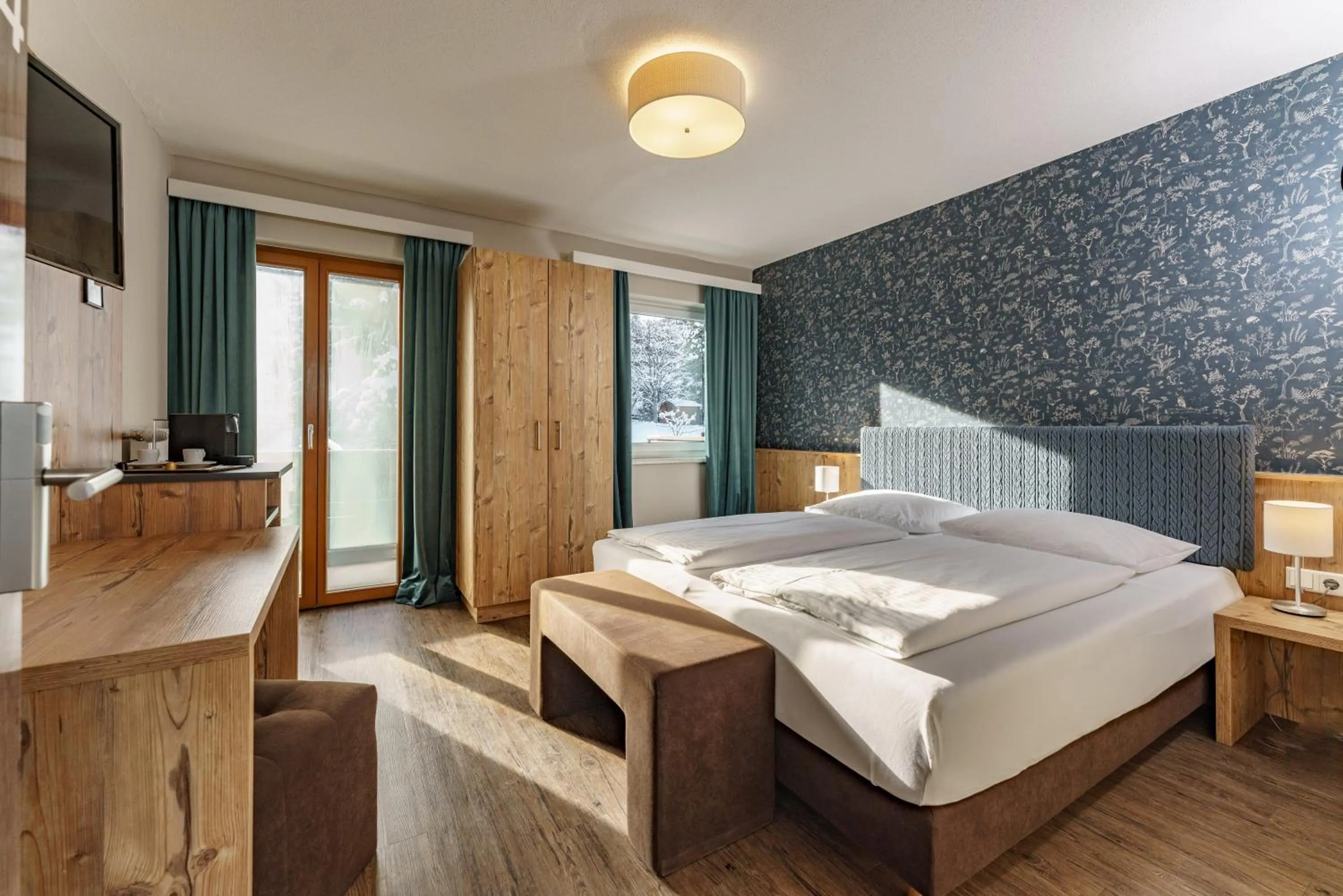 Photo of the whole room, Bed in Landhaus Hubertus Wellness & Breakfast