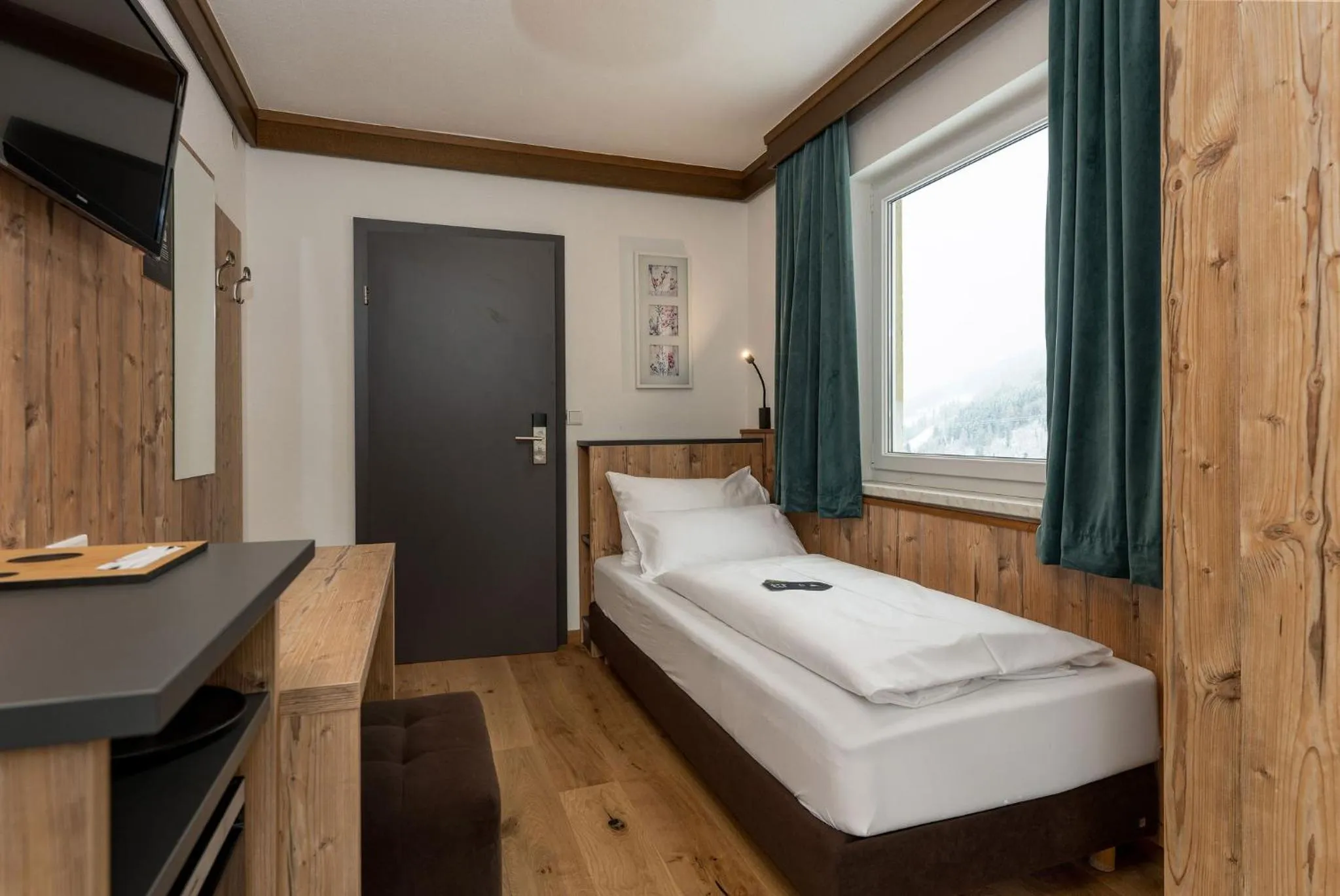 Photo of the whole room, Bed in Landhaus Hubertus Wellness & Breakfast