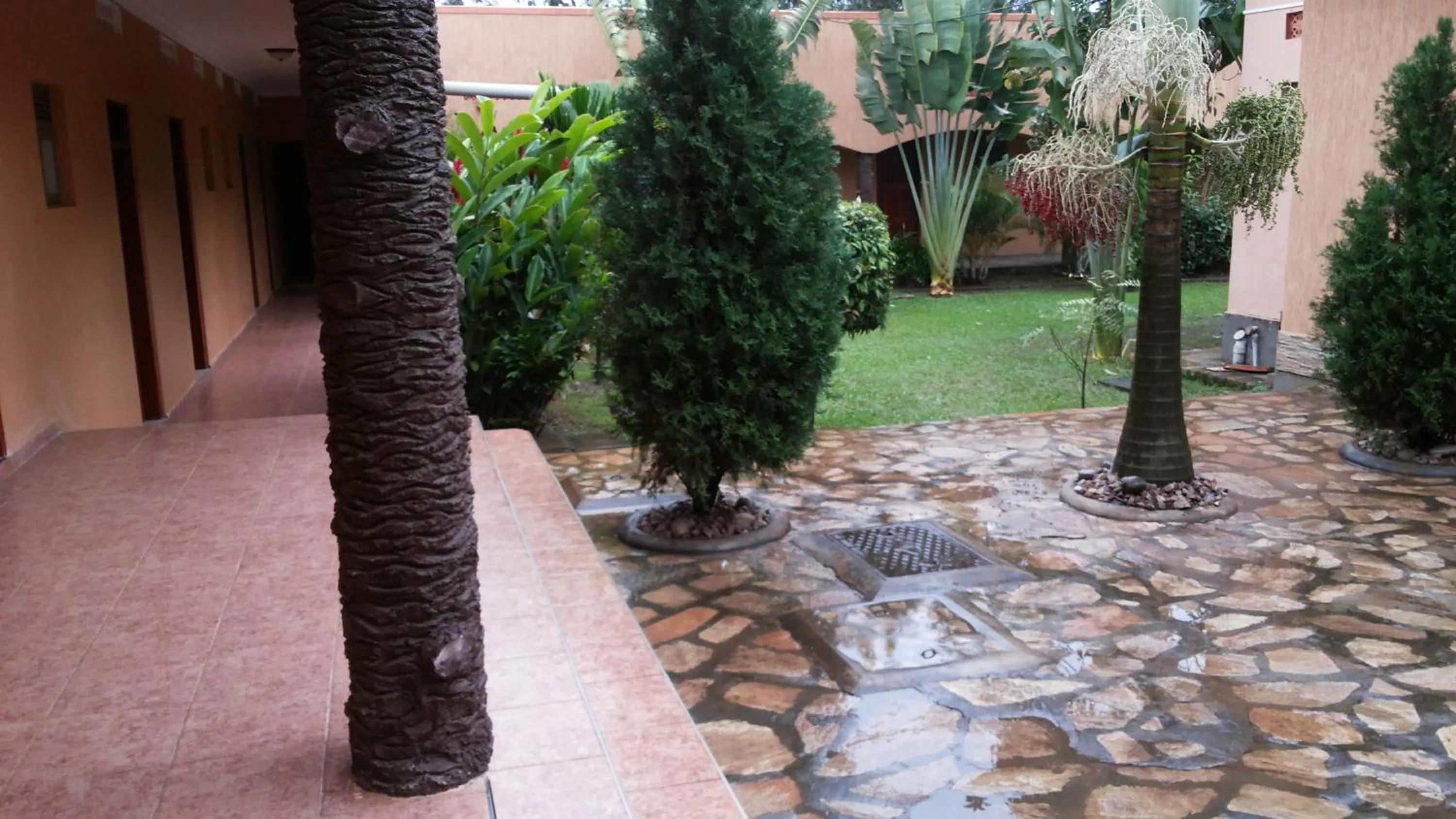 Patio in MakanHill Resort Hotel
