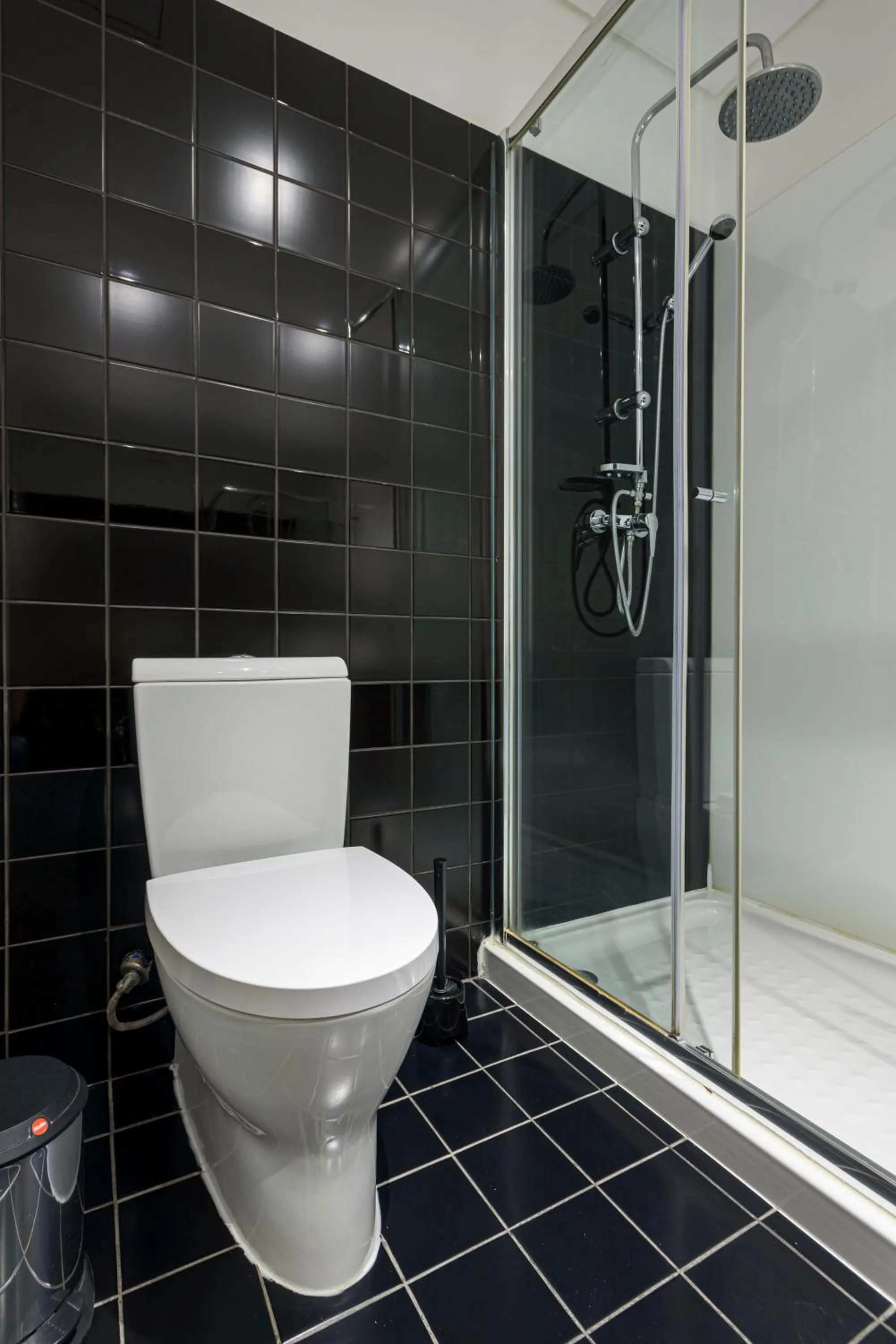 Bathroom in B The Guest Downtown