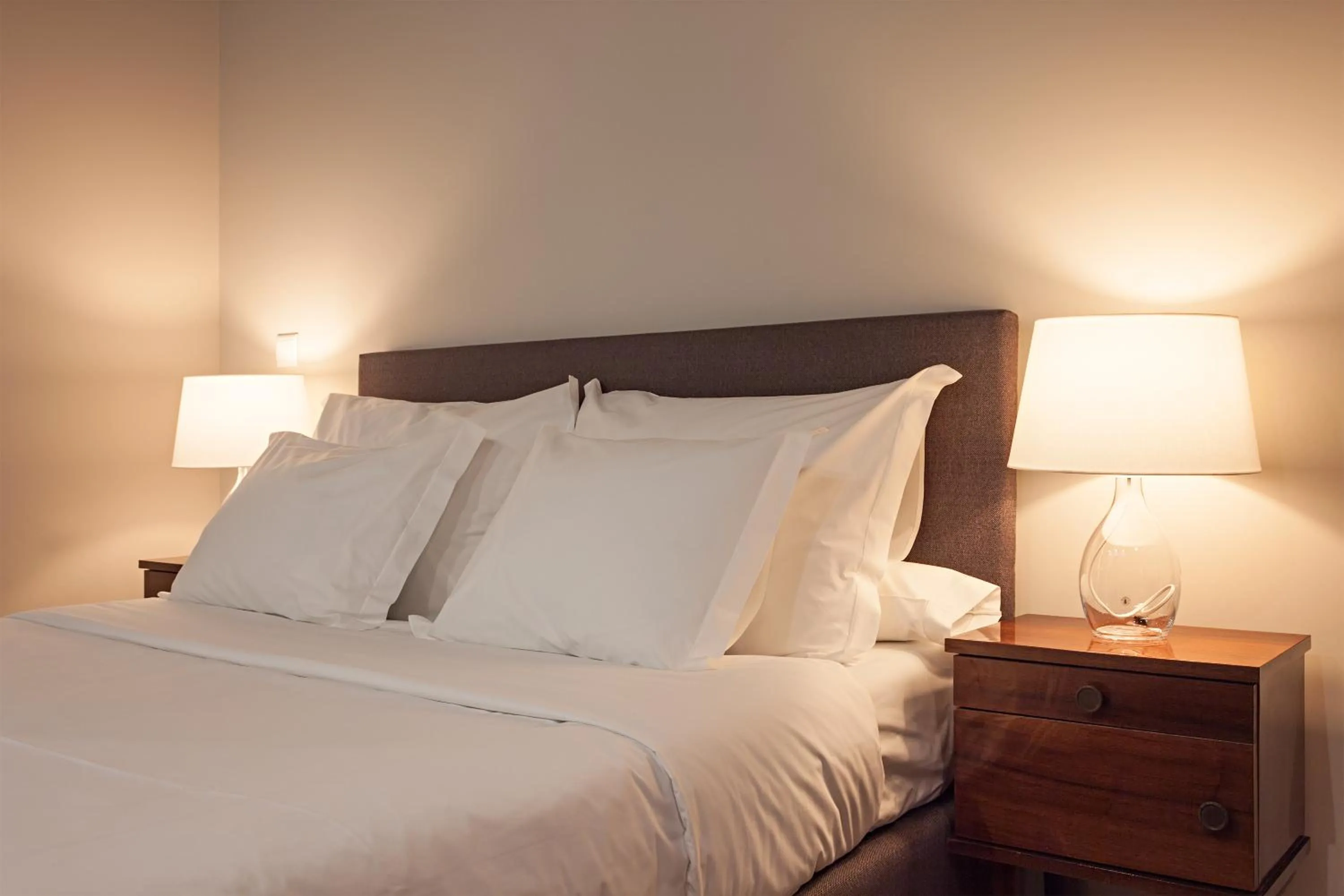 Bed in B The Guest Downtown