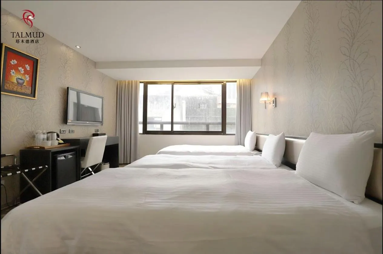Bed in Talmud Hotel Taichung
