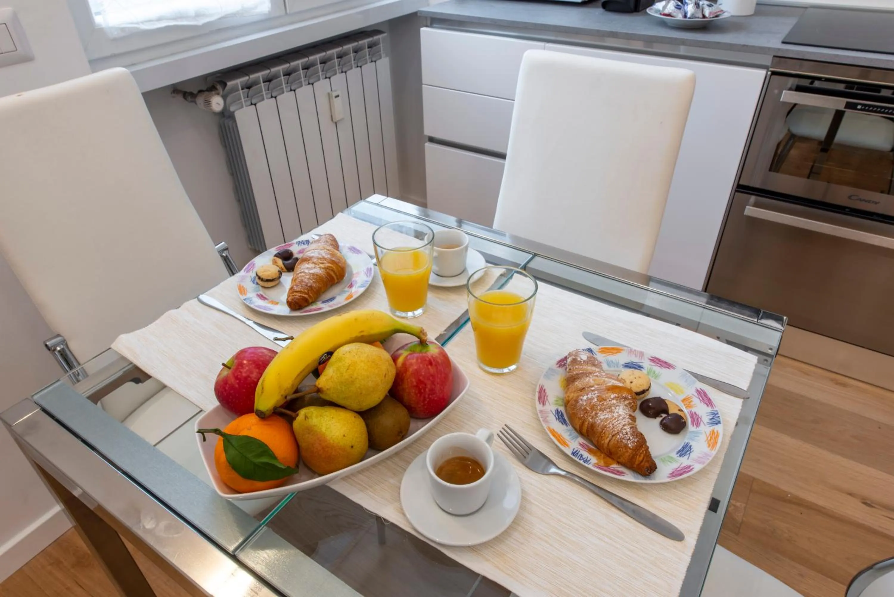 Food and drinks in BnButler Friuli, 24 - Porta Romana Apartment