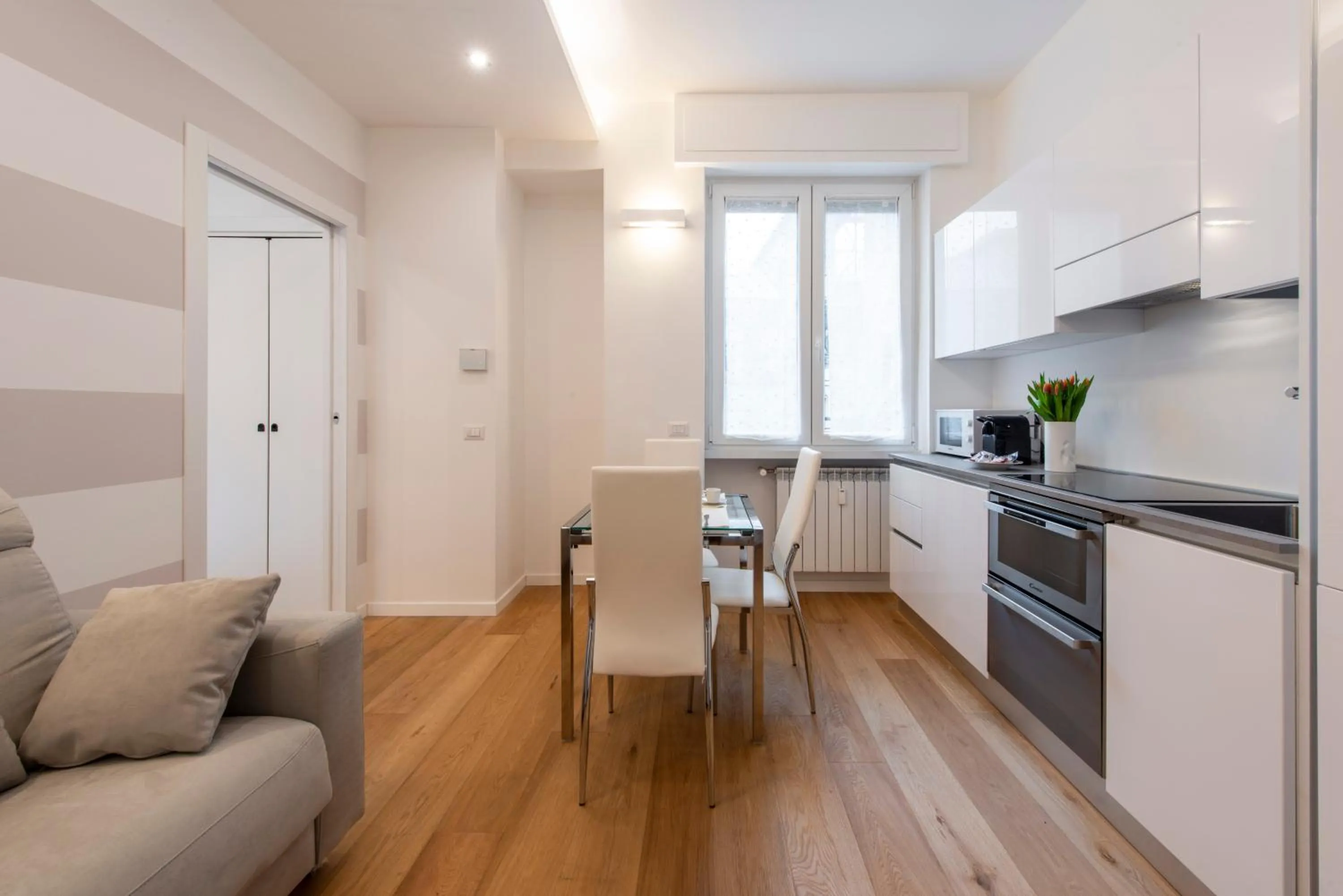 Kitchen or kitchenette in BnButler Friuli, 24 - Porta Romana Apartment