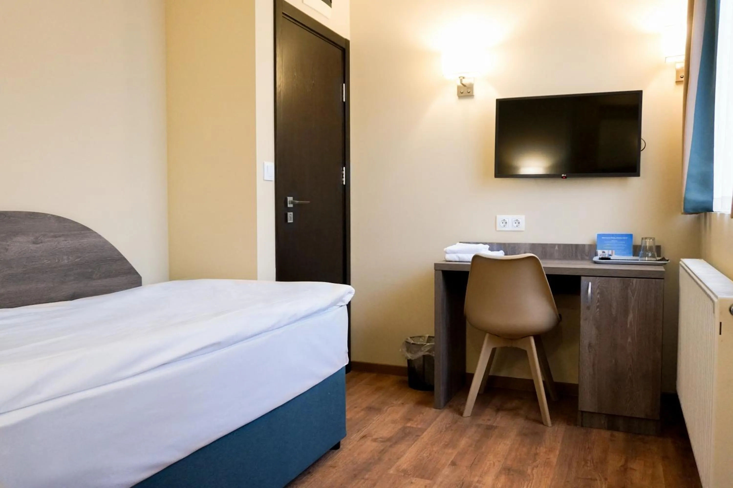 Bed in Terminal Park