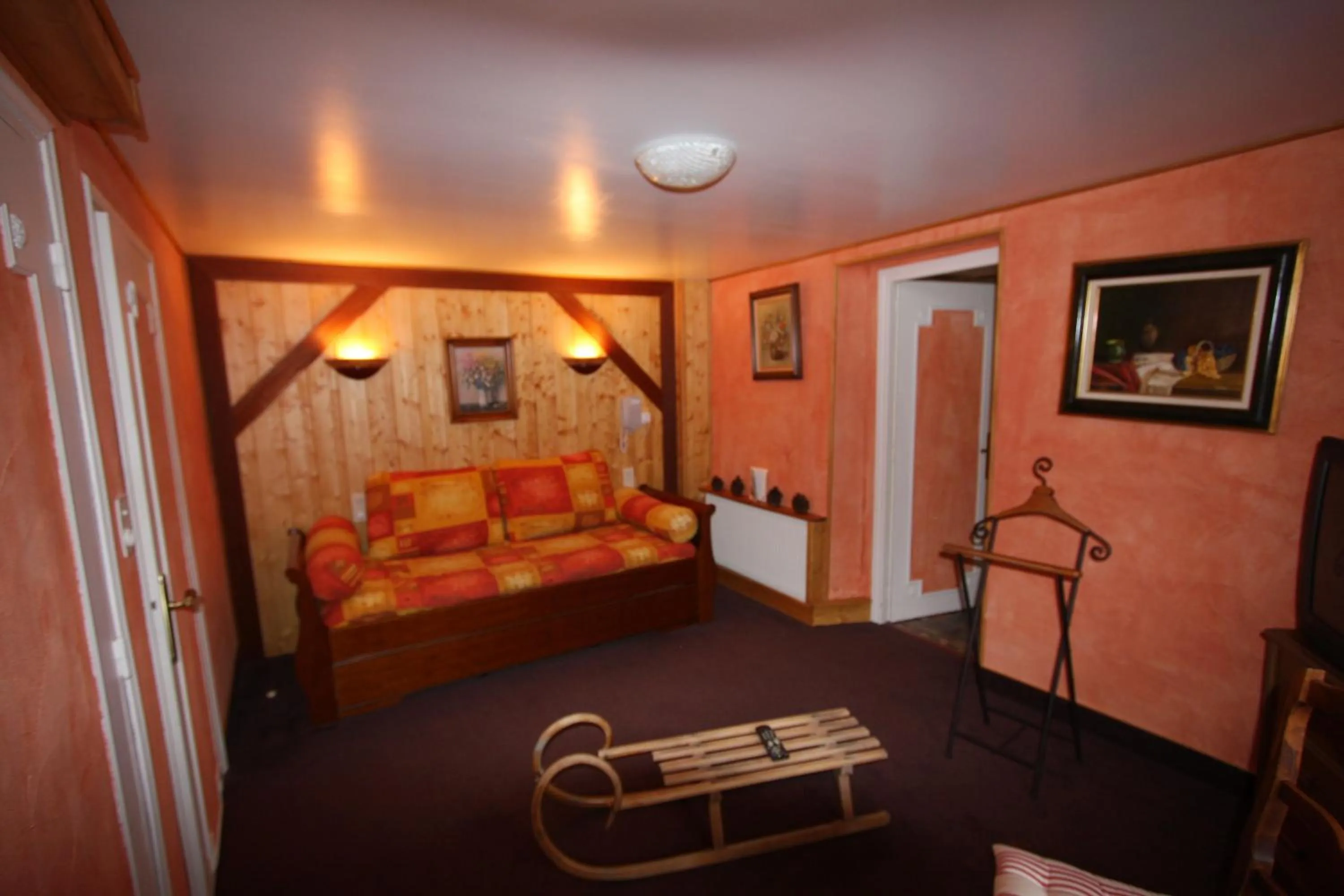 Bed in Hotel Le Rocher Blanc