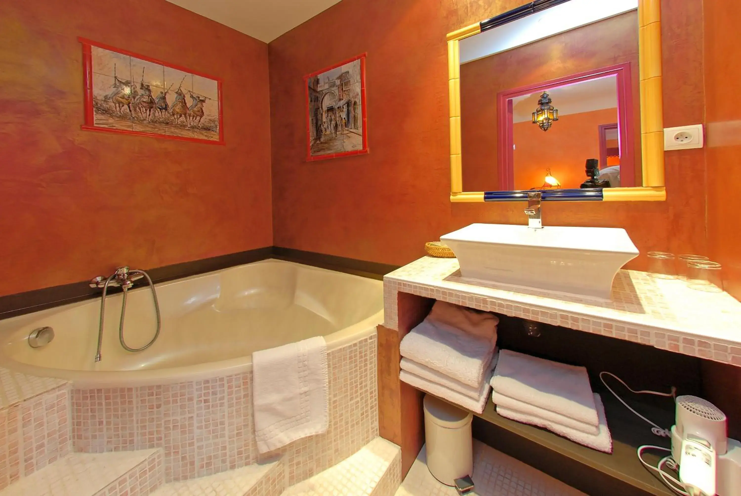 Double Room in Hotel Le Rocher Blanc Double Room in Hotel Le Rocher Blanc