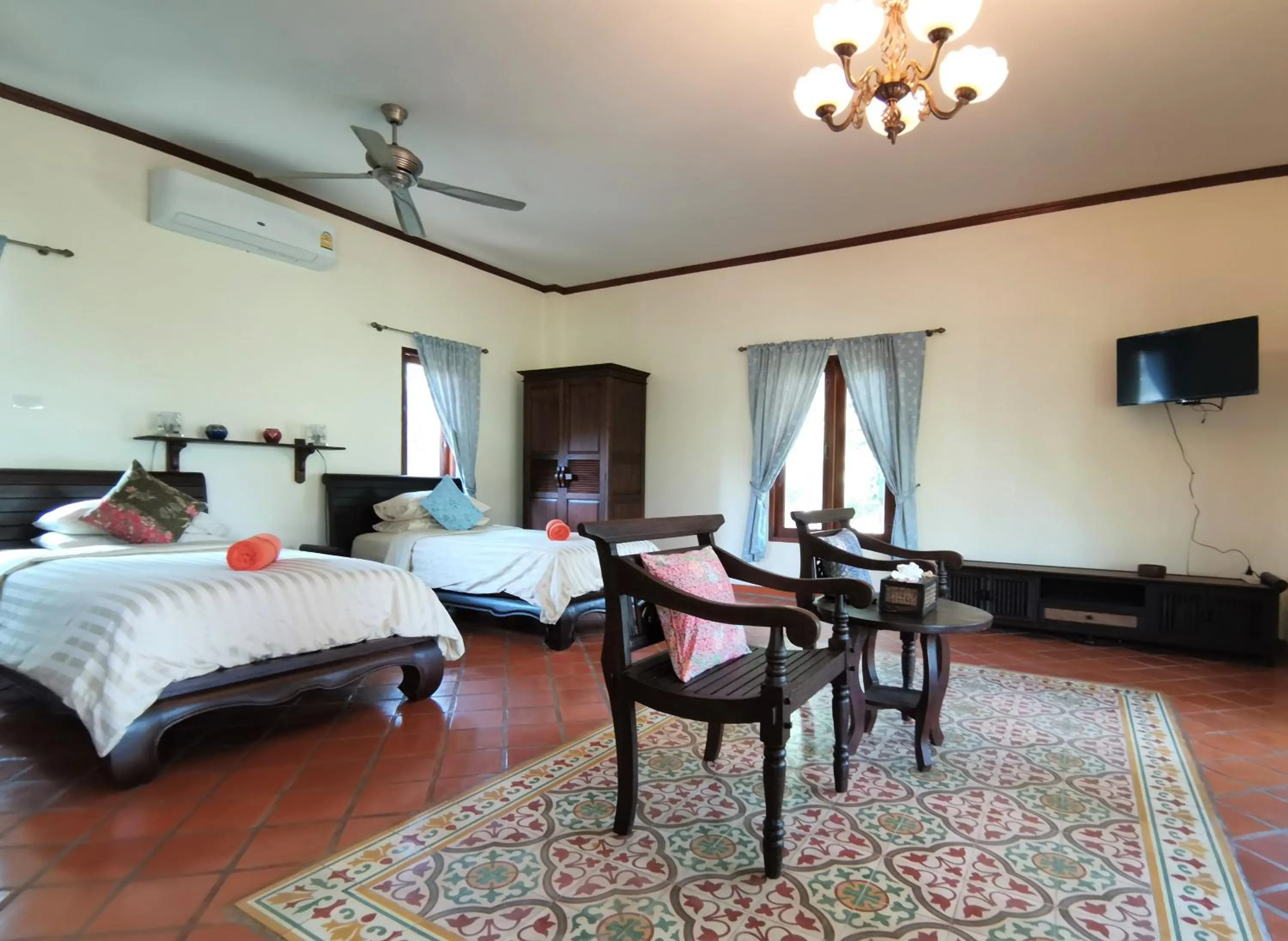 Photo of the whole room in Tuna Resort