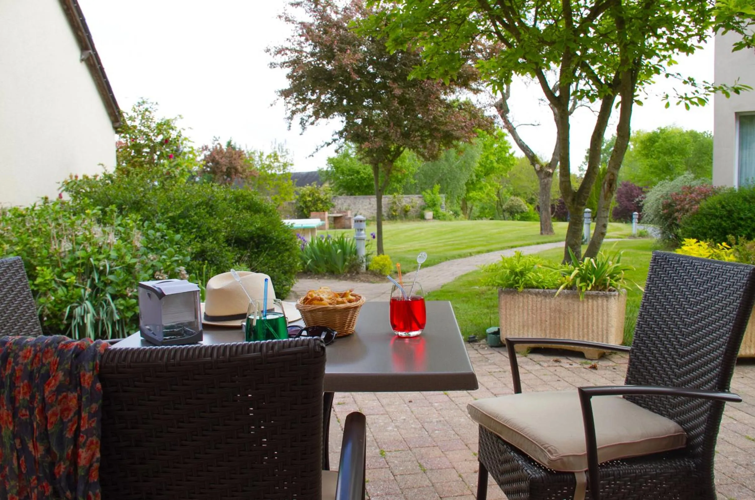 Balcony/Terrace in Logis L'Ermitage Hôtel & Restaurant