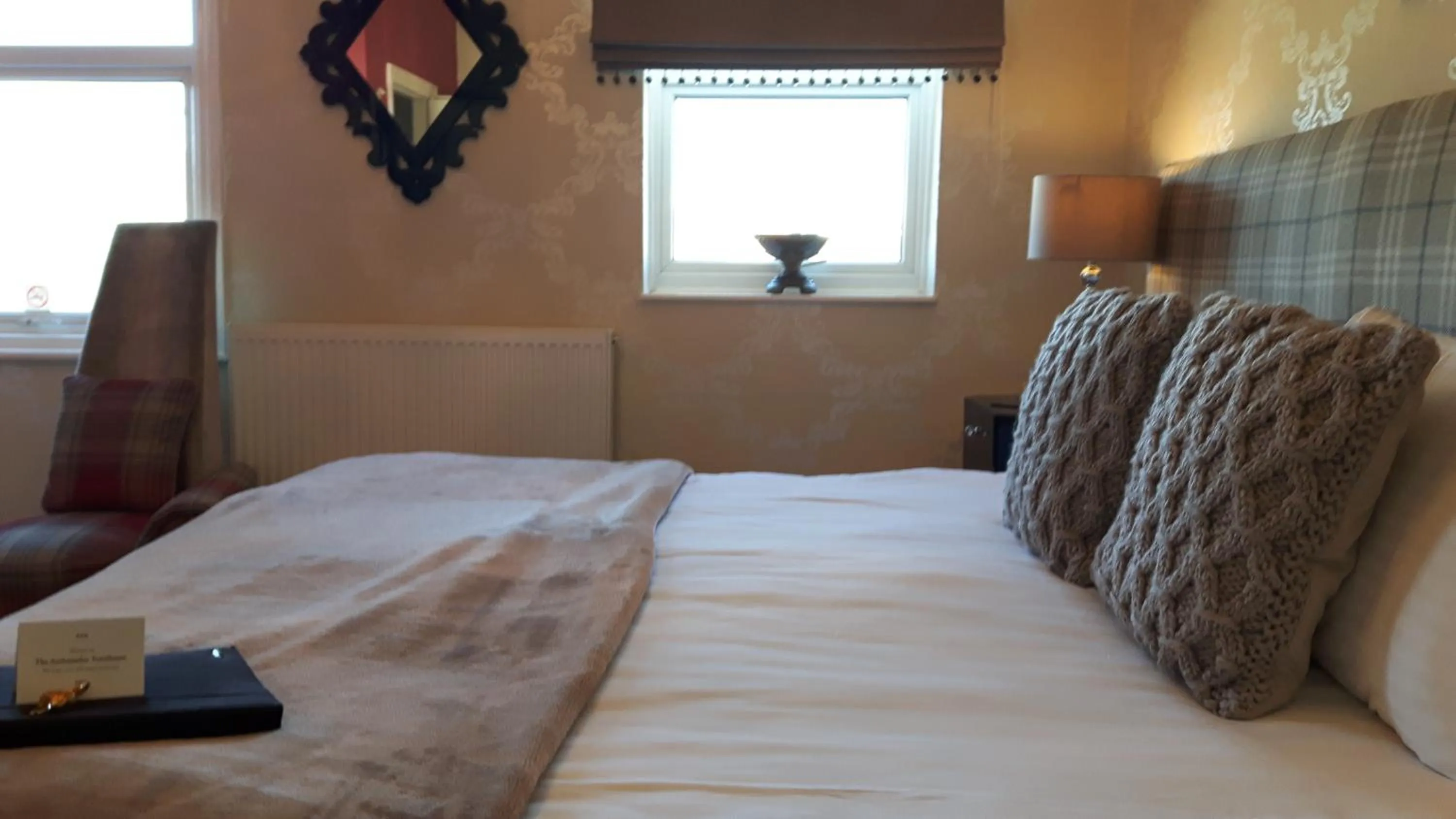 Bedroom, Bed in The Ambassador Townhouse