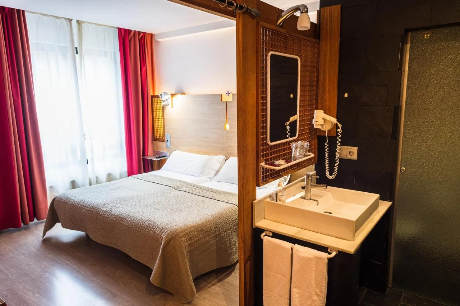 Bed in Hotel Castillo del Alba