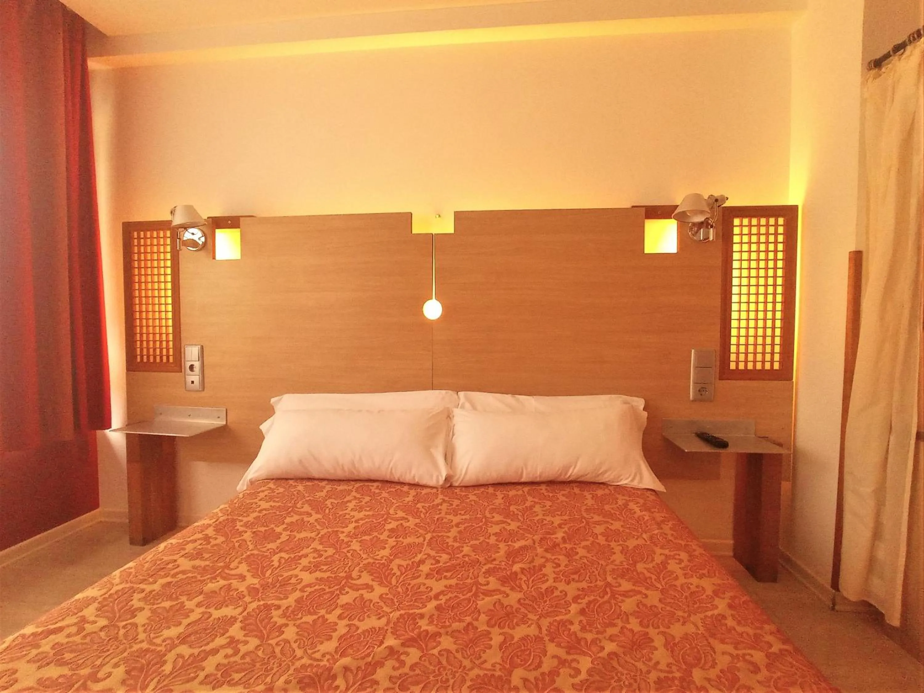 Bed in Hotel Castillo del Alba