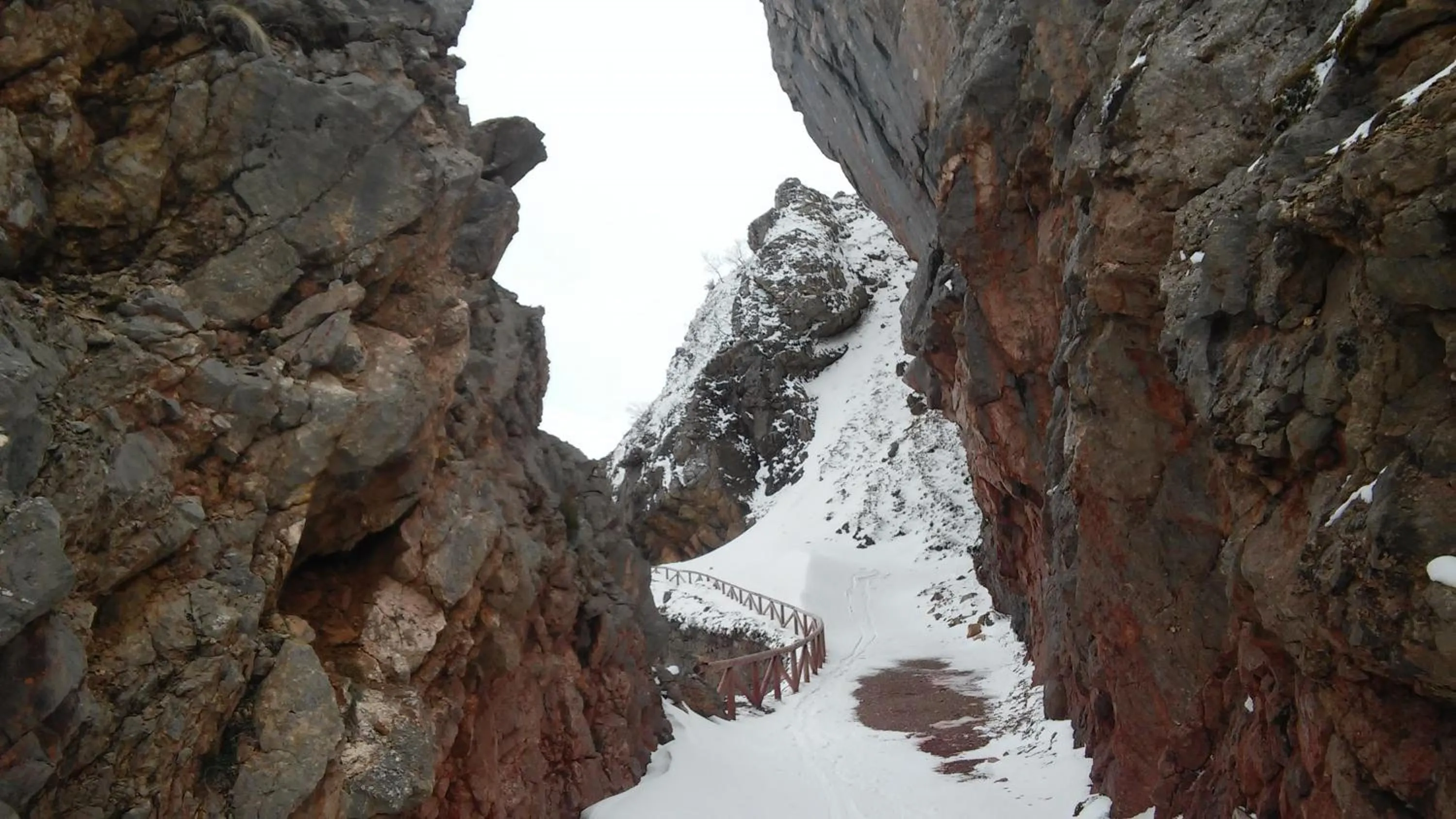 Skiing in Hotel Castillo del Alba