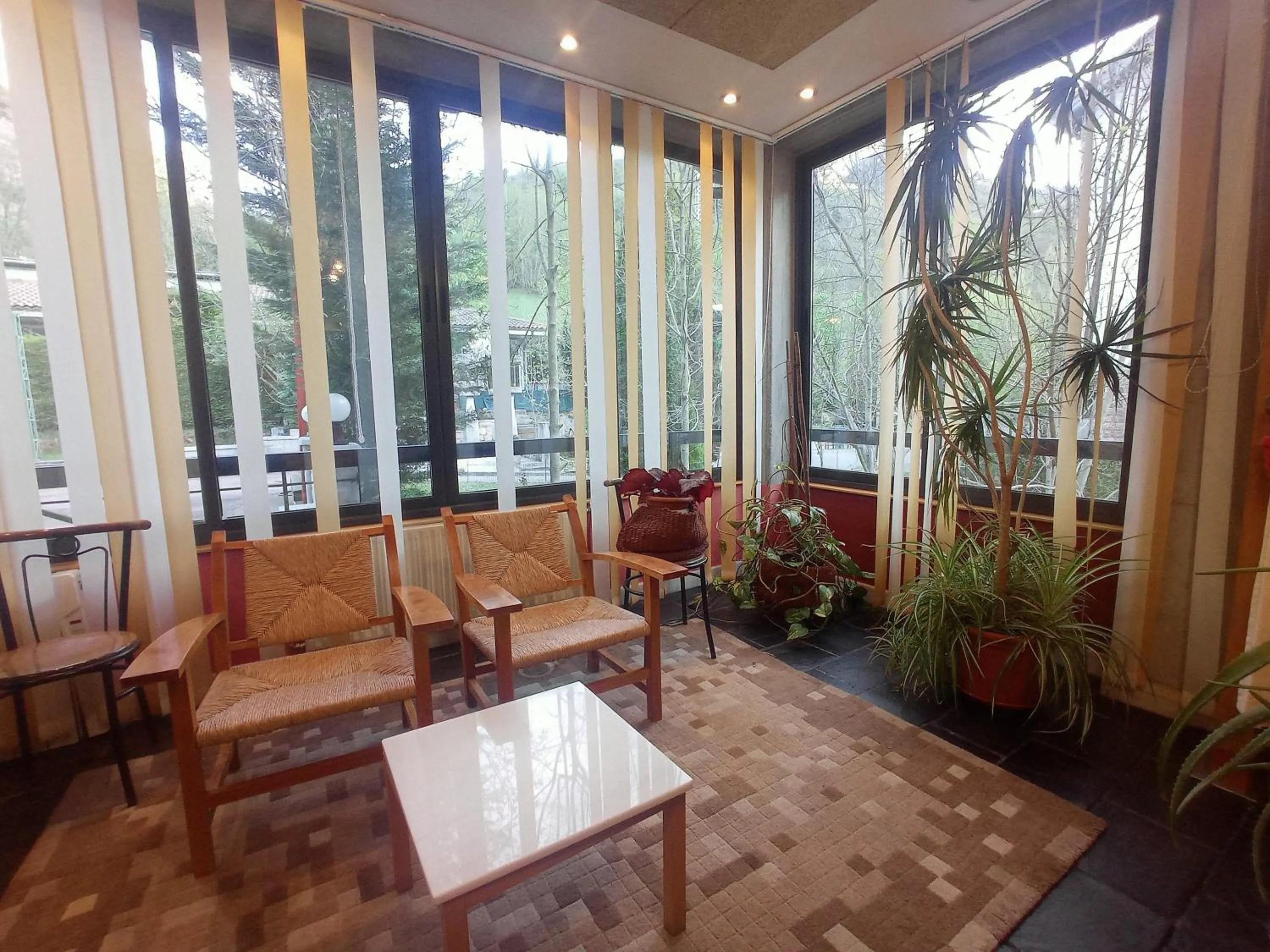 Communal lounge/ TV room in Hotel Castillo del Alba