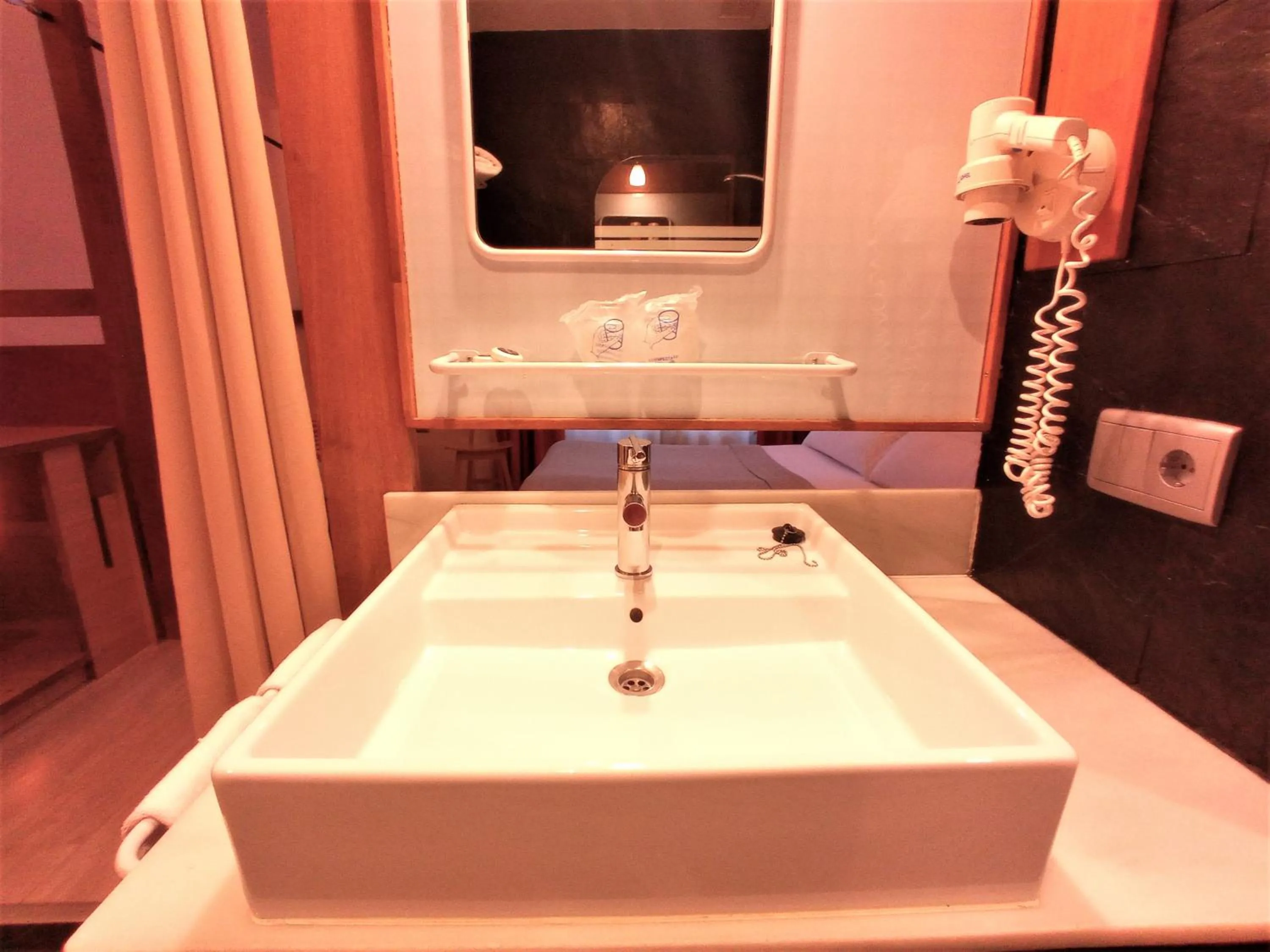 Bathroom in Hotel Castillo del Alba