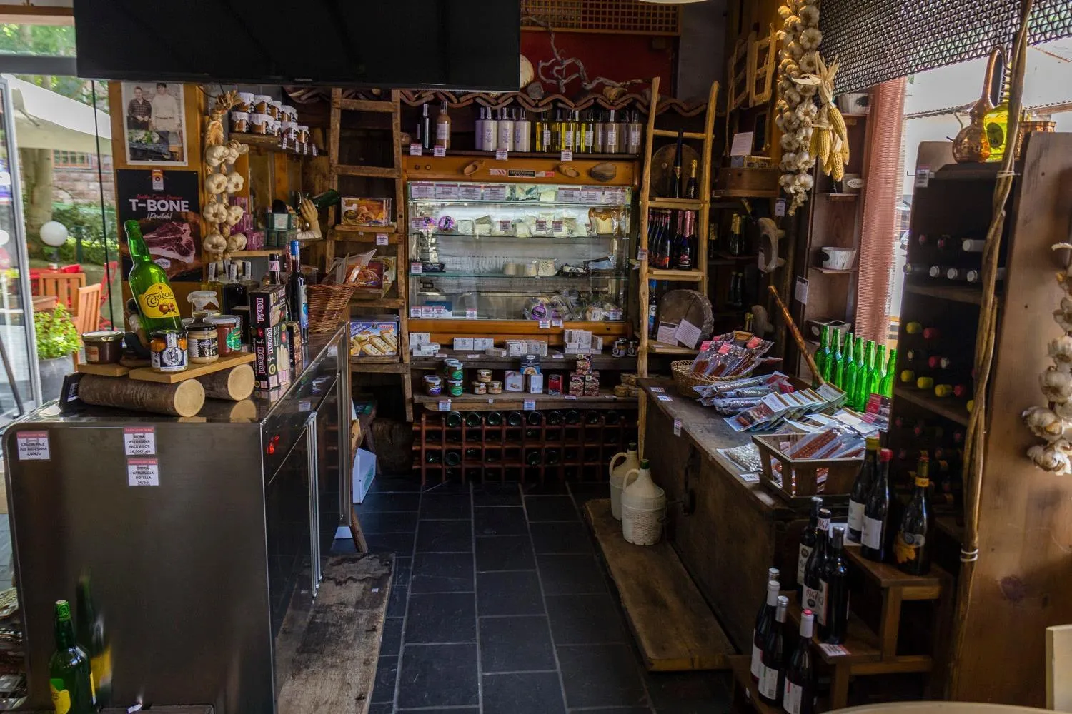 Restaurant/places to eat in Hotel Castillo del Alba