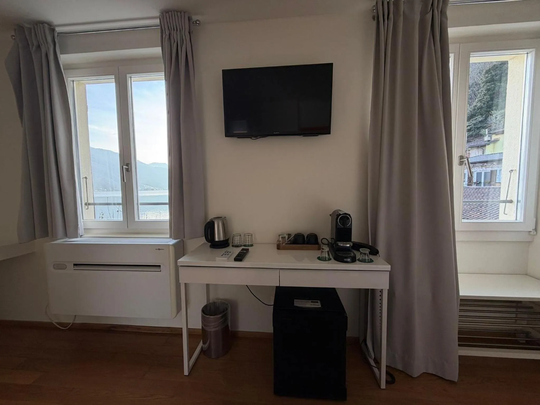 TV and multimedia in Lac Hotel